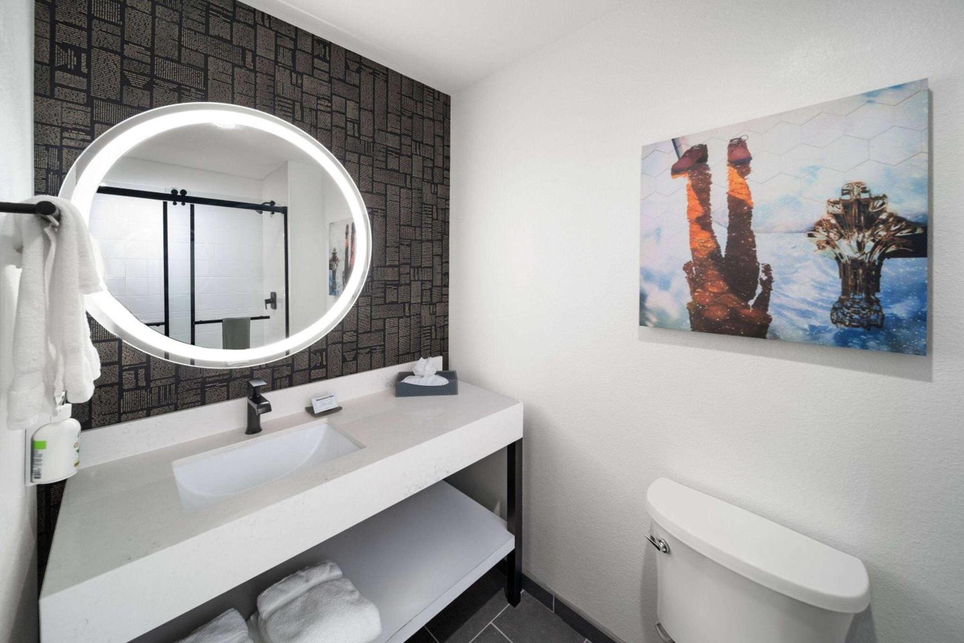 La Quinta Inn & Suites by Wyndham Austin Parmer Tech Ridge photo 10