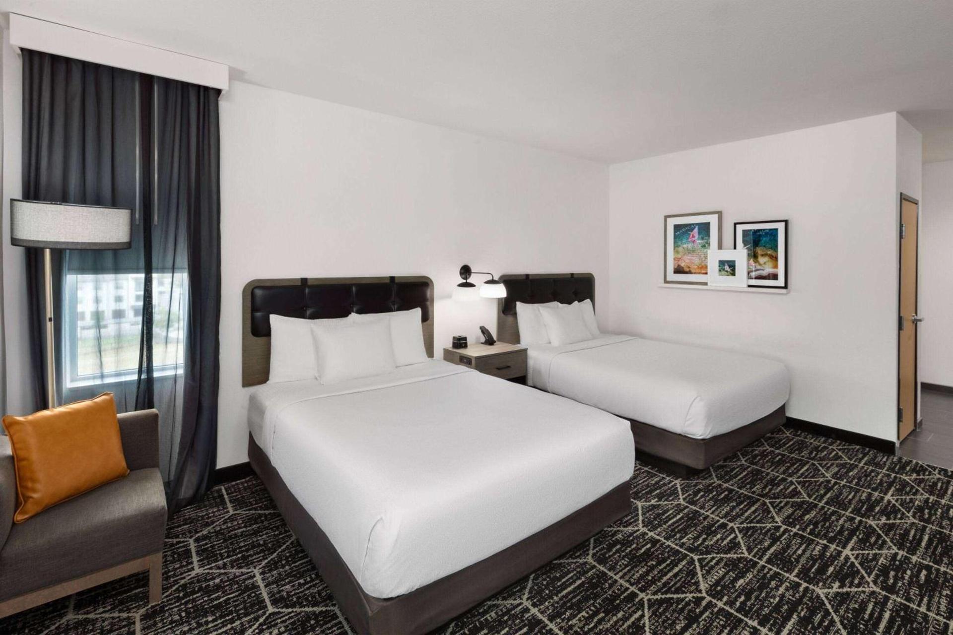 La Quinta Inn & Suites by Wyndham Austin Parmer Tech Ridge photo 14