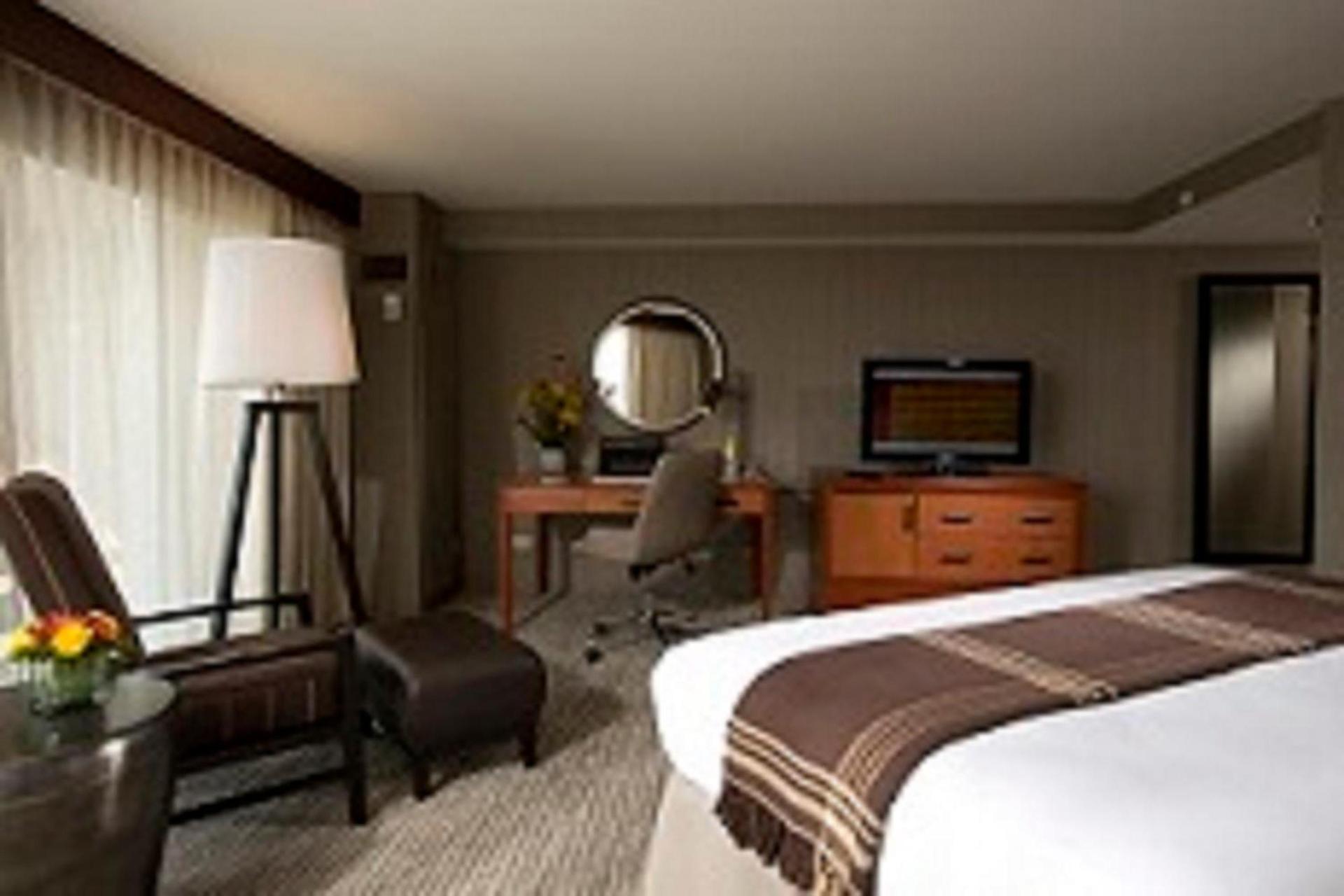 Eaglewood Resort & Spa photo 11