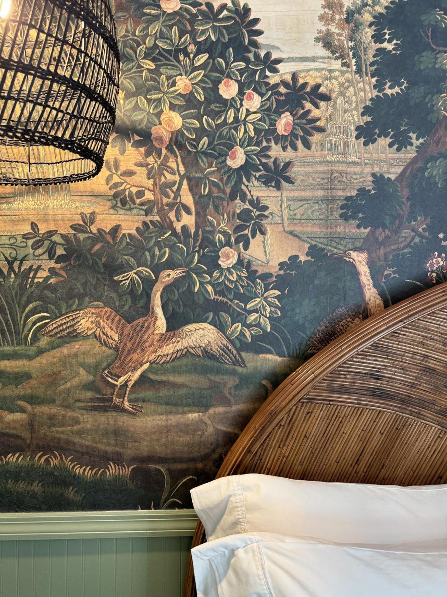 Swank Boutique Suites photo 28