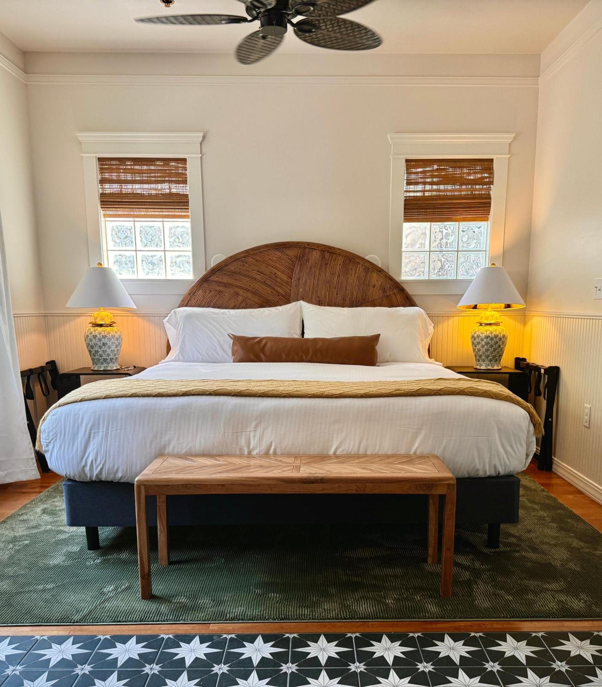 Swank Boutique Suites photo 24