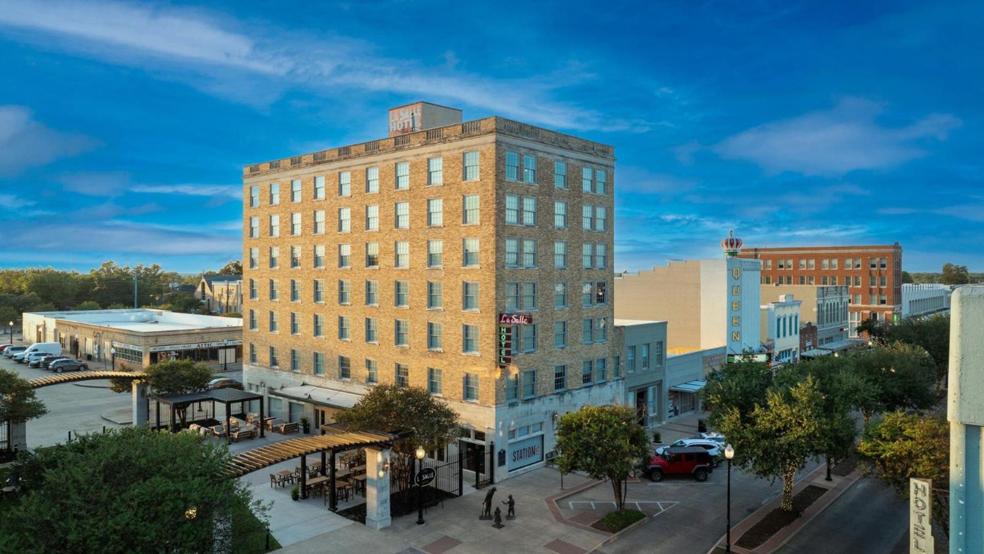 The LaSalle Hotel, Bryan College Station, a Tribute Portfolio Hotel photo 2