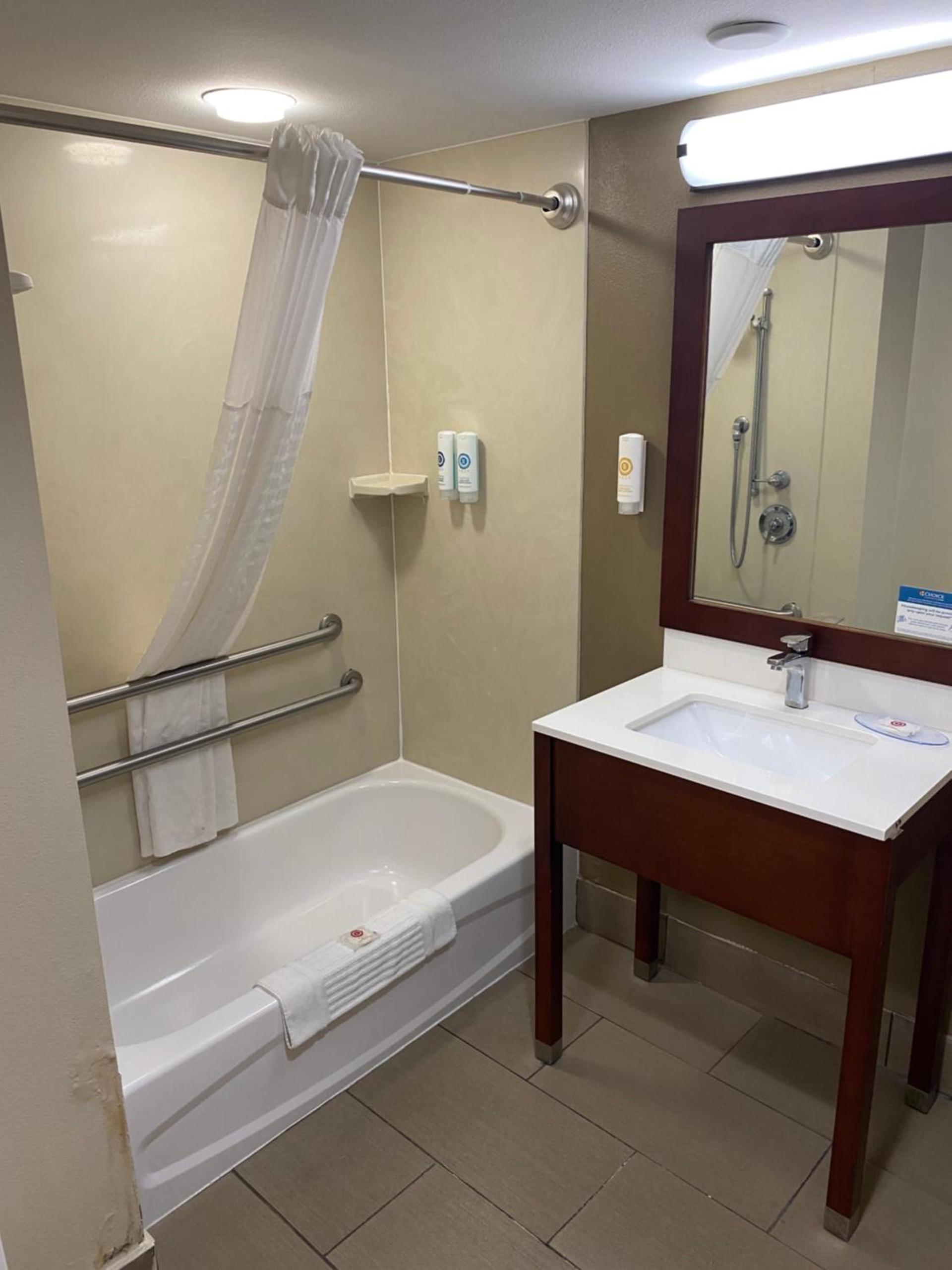 Comfort Inn & Suites Cordele photo 18