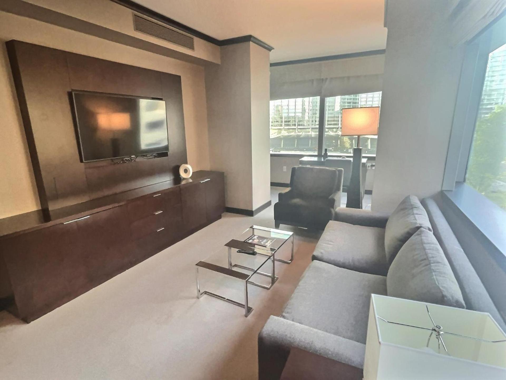 Jet Luxury at The Vdara photo 2
