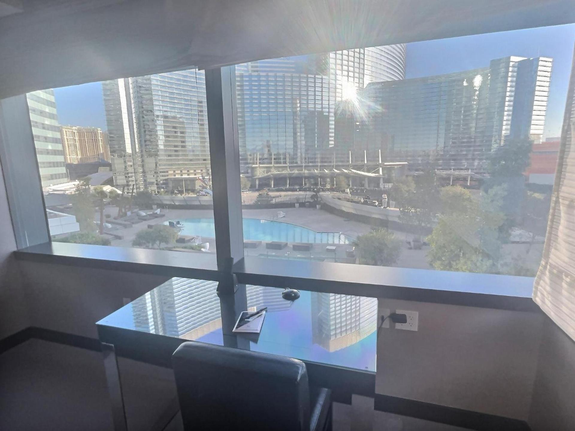 Jet Luxury at The Vdara photo 3