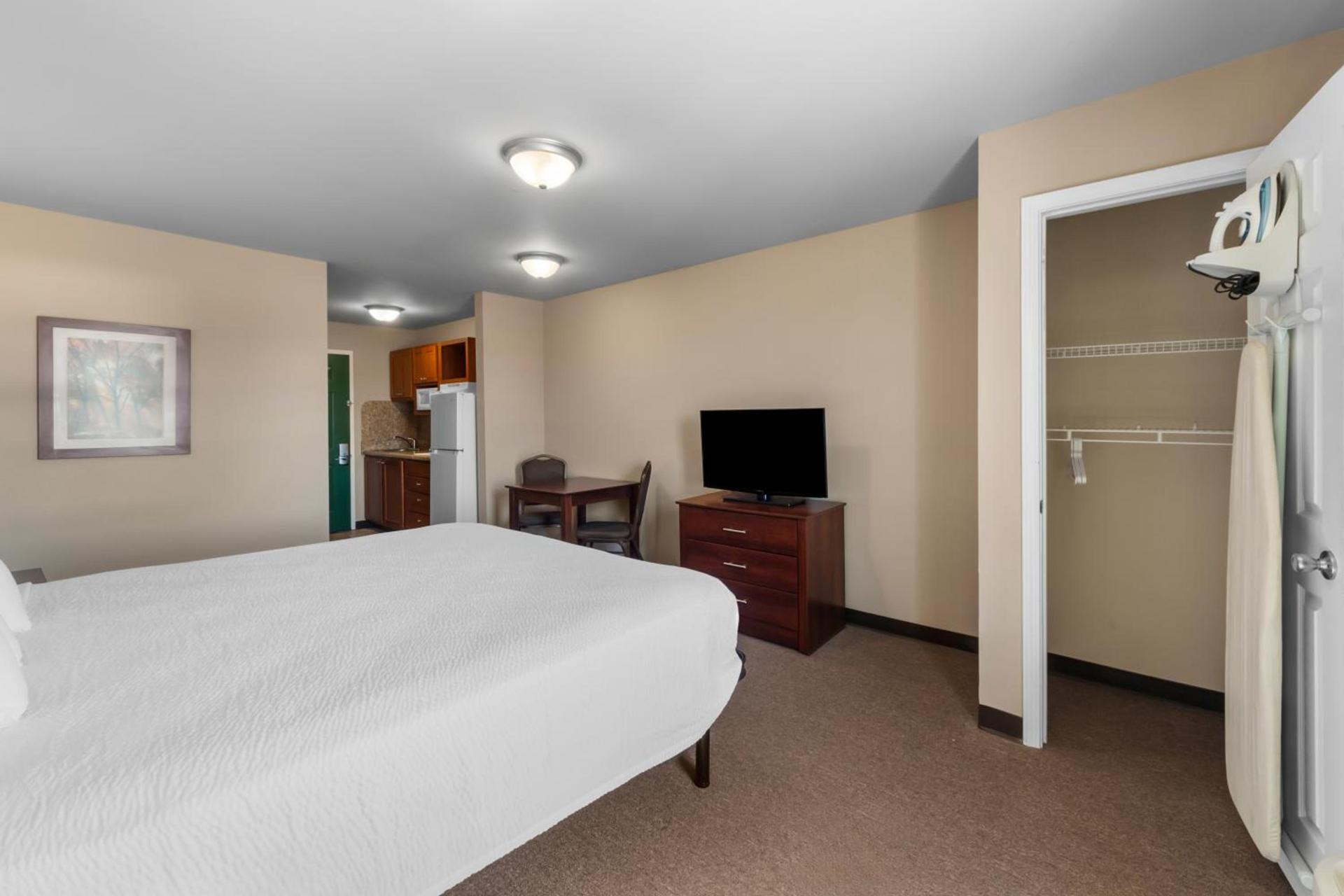 Risewell Kitchen Suites Pleasanton photo 19