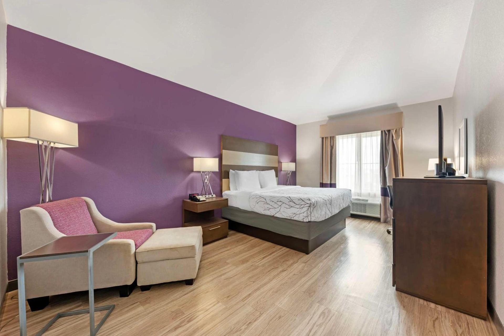 Best Western Plus Buda Austin Inn & Suites photo 20