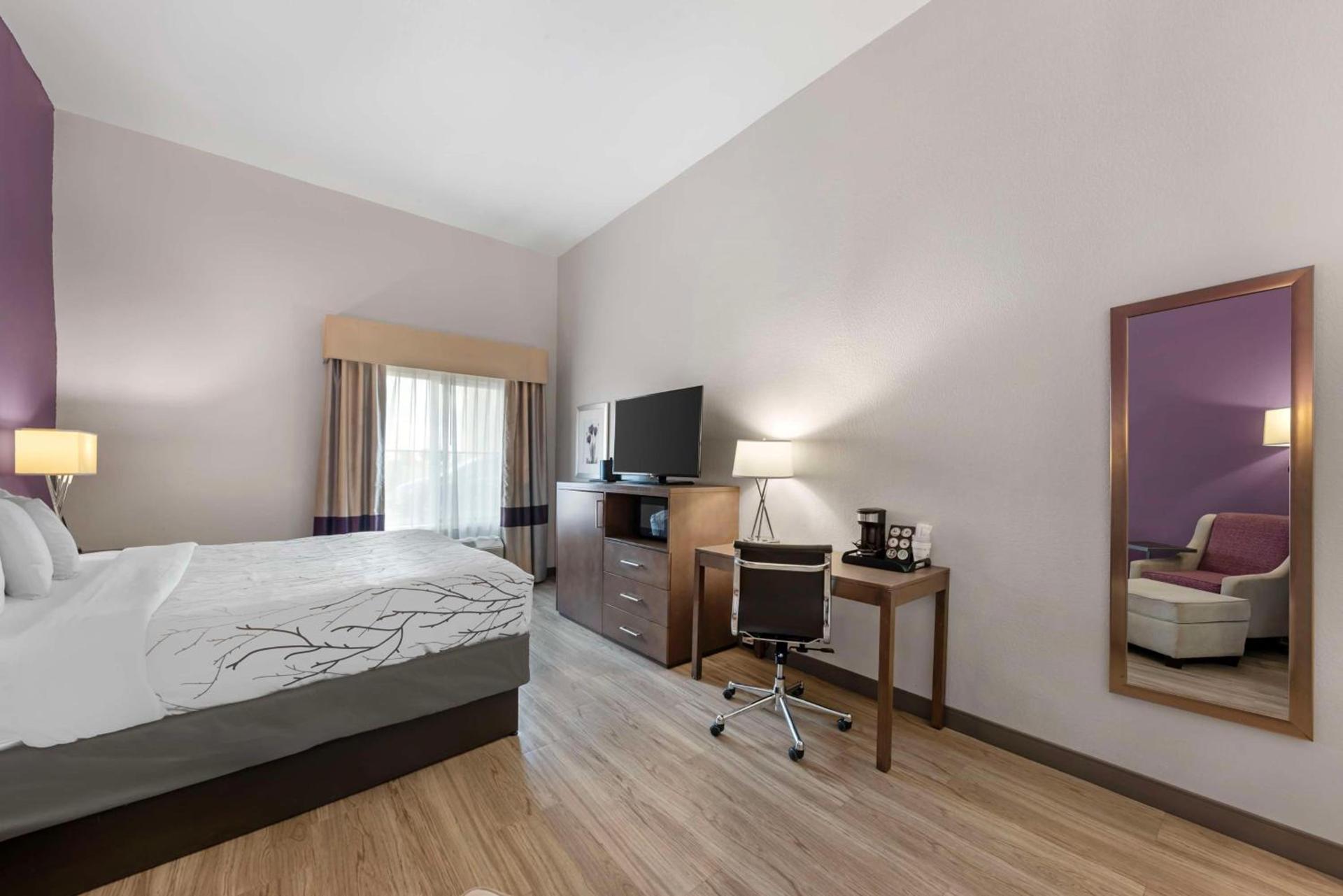 Best Western Plus Buda Austin Inn & Suites photo 22