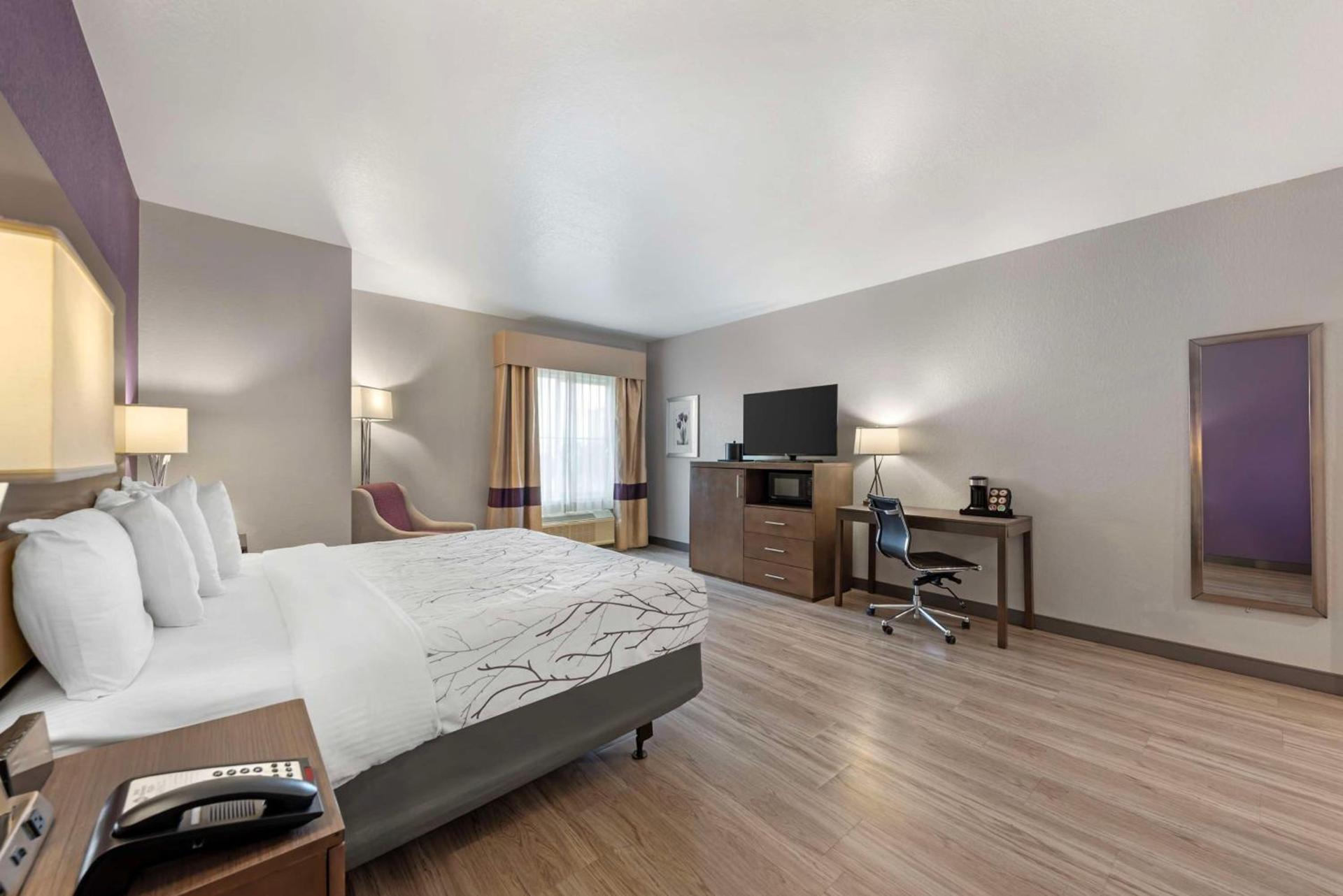 Best Western Plus Buda Austin Inn & Suites photo 25