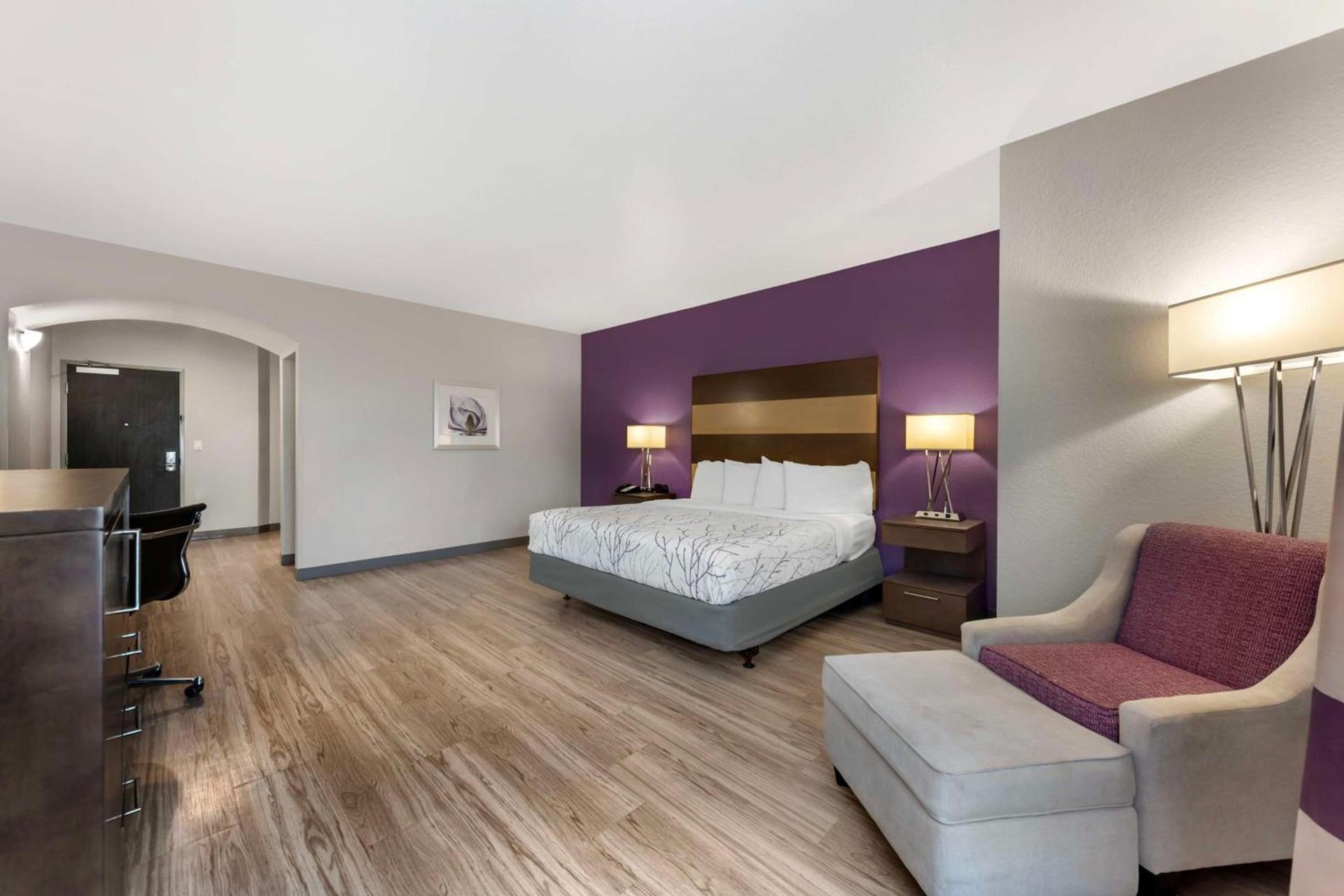 Best Western Plus Buda Austin Inn & Suites photo 26