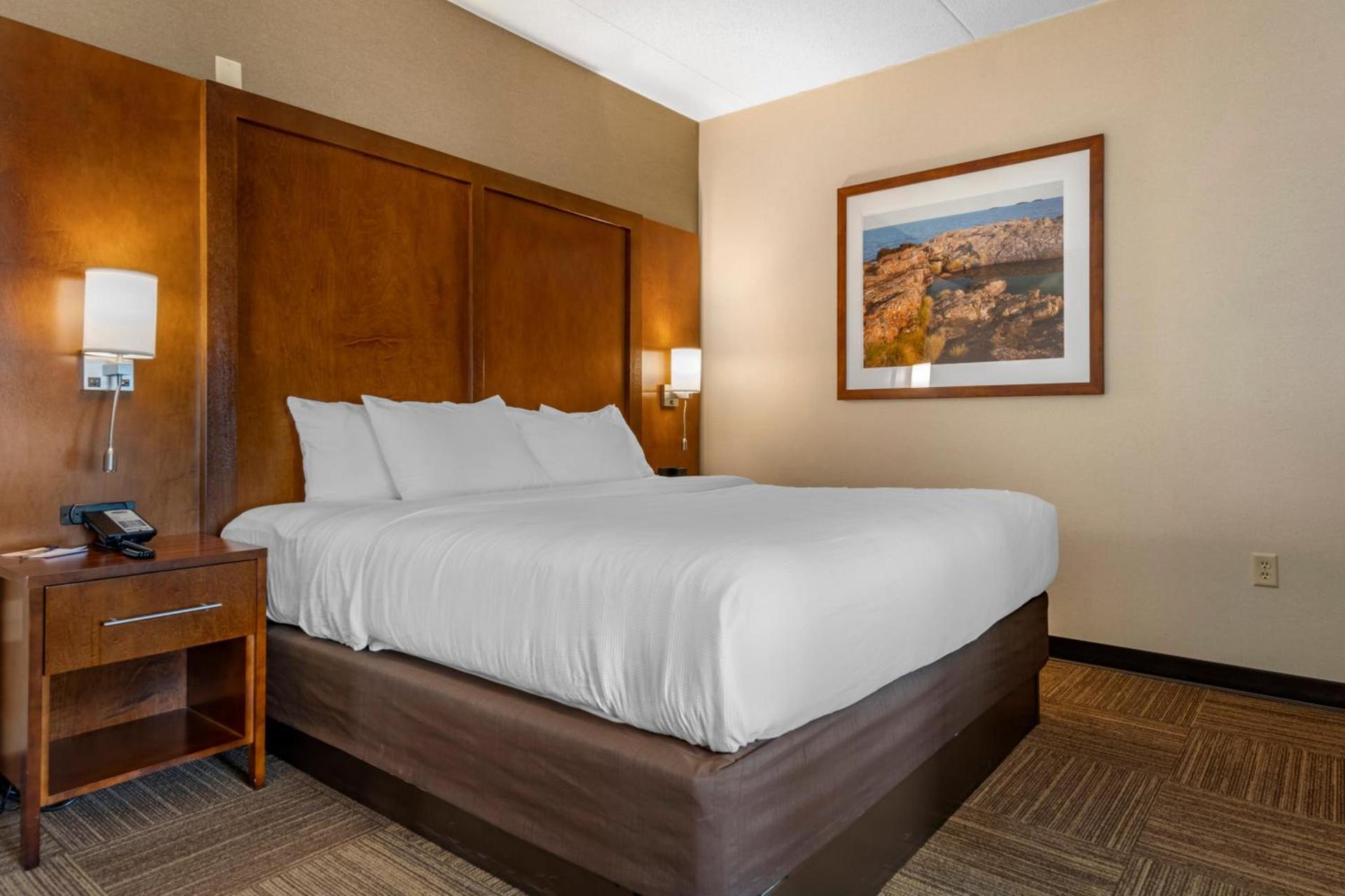 Lift Bridge Lodge, an Ascend Collection Hotel photo 3