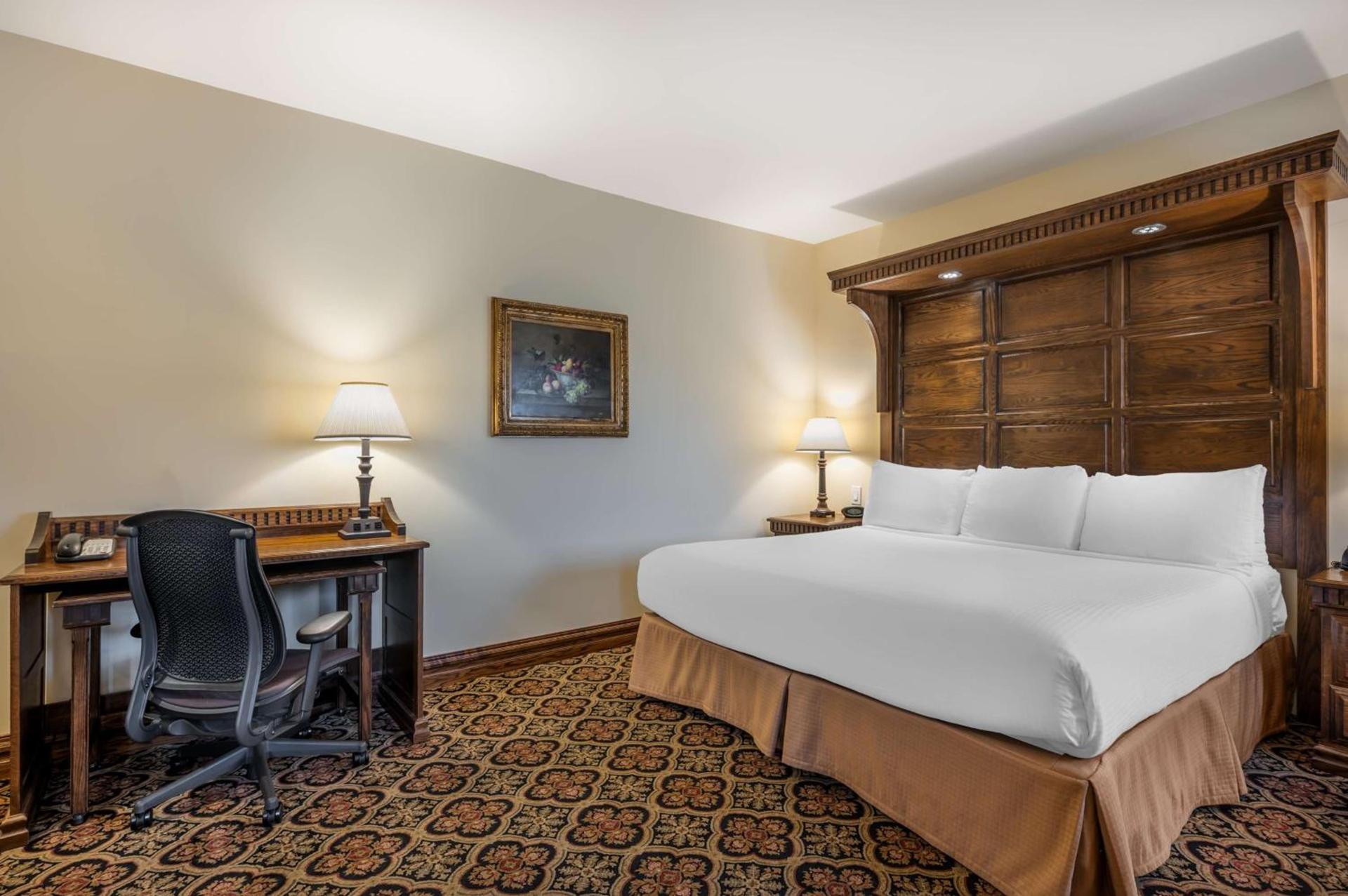 Best Western Premier Mariemont Inn photo 20