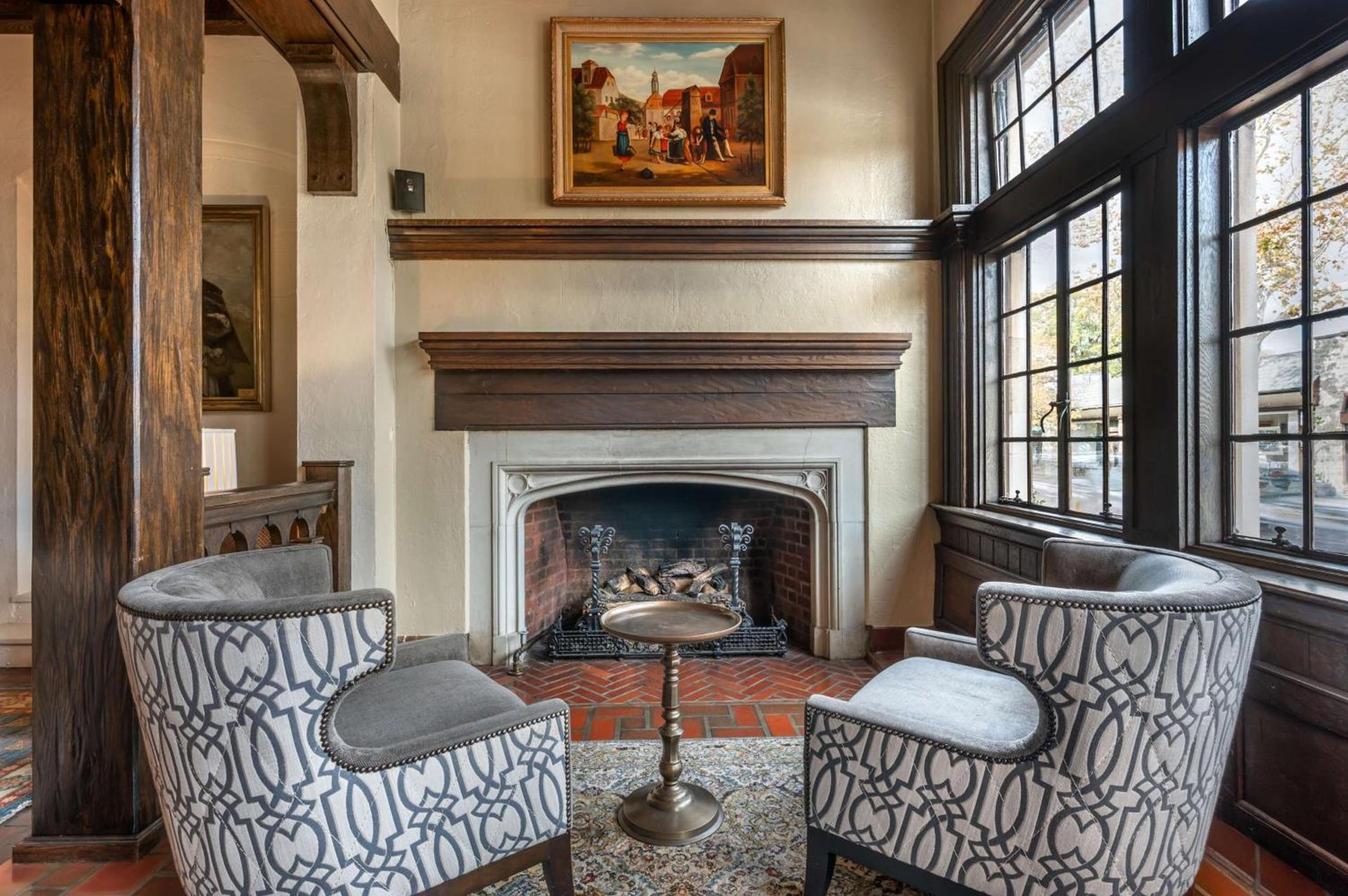 Best Western Premier Mariemont Inn photo 42