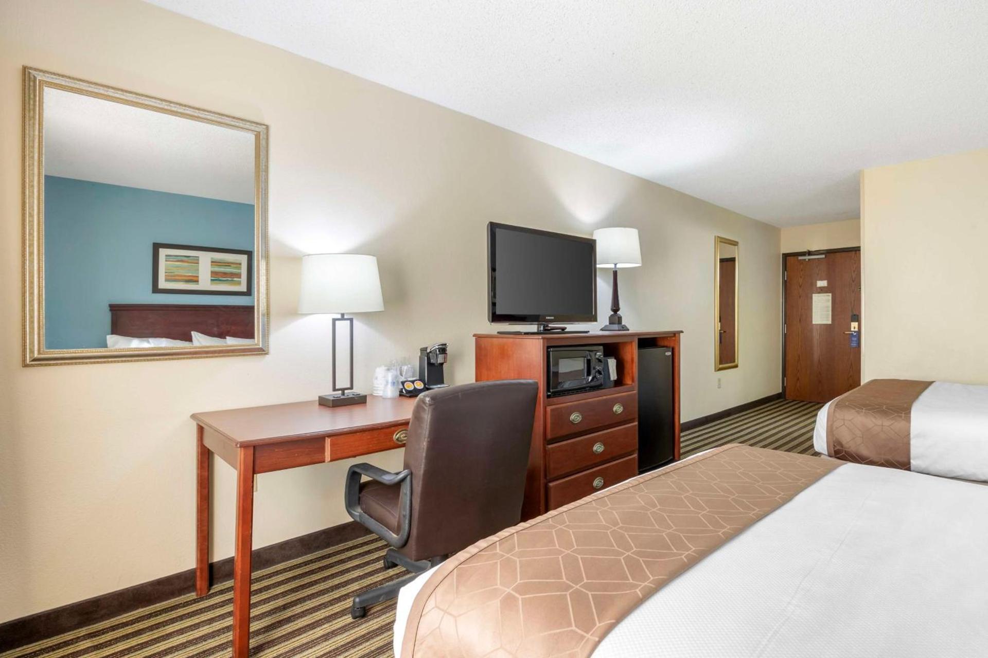 Best Western Plus Sikeston I-55 photo 28