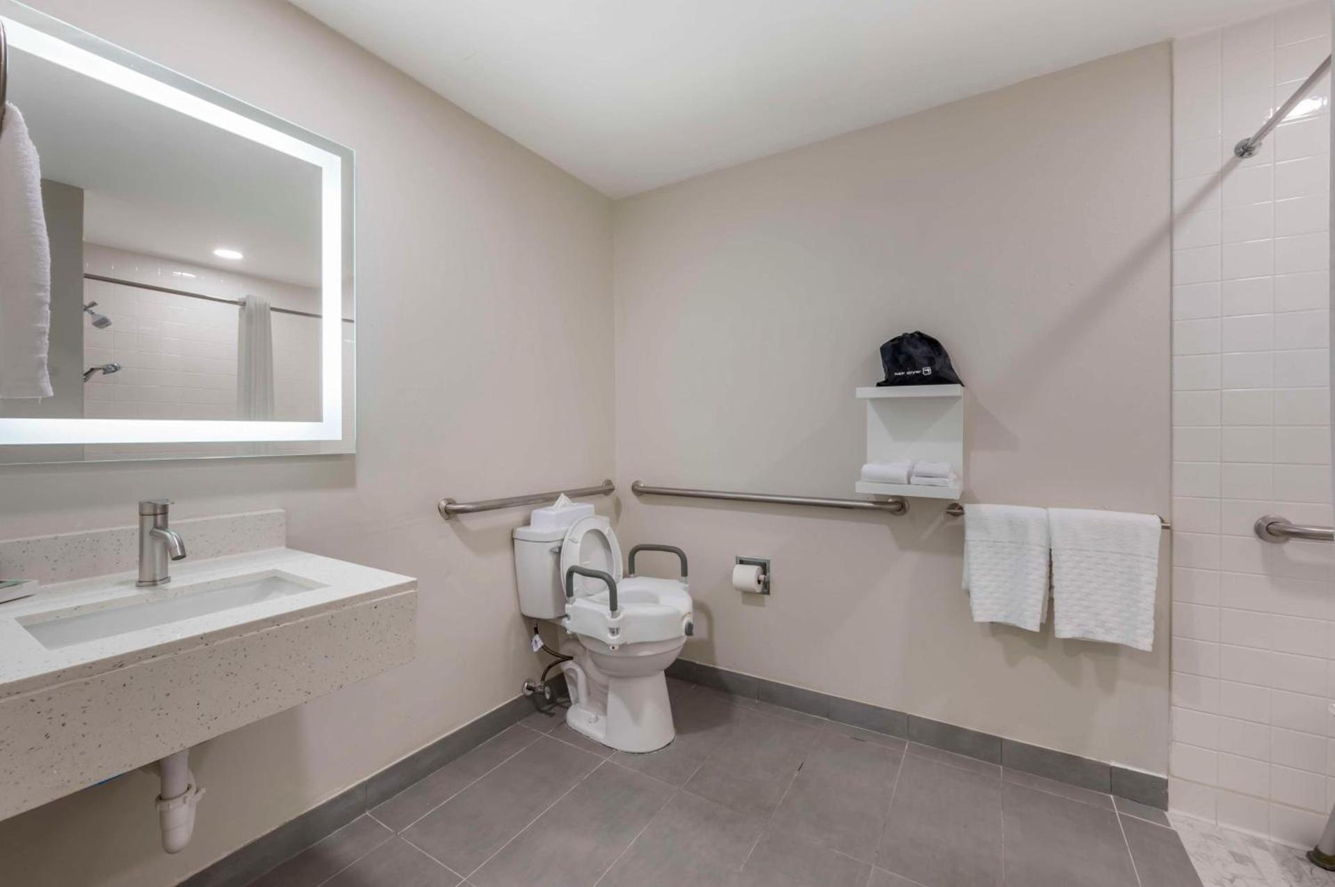 Best Western Heartland Inn photo 20