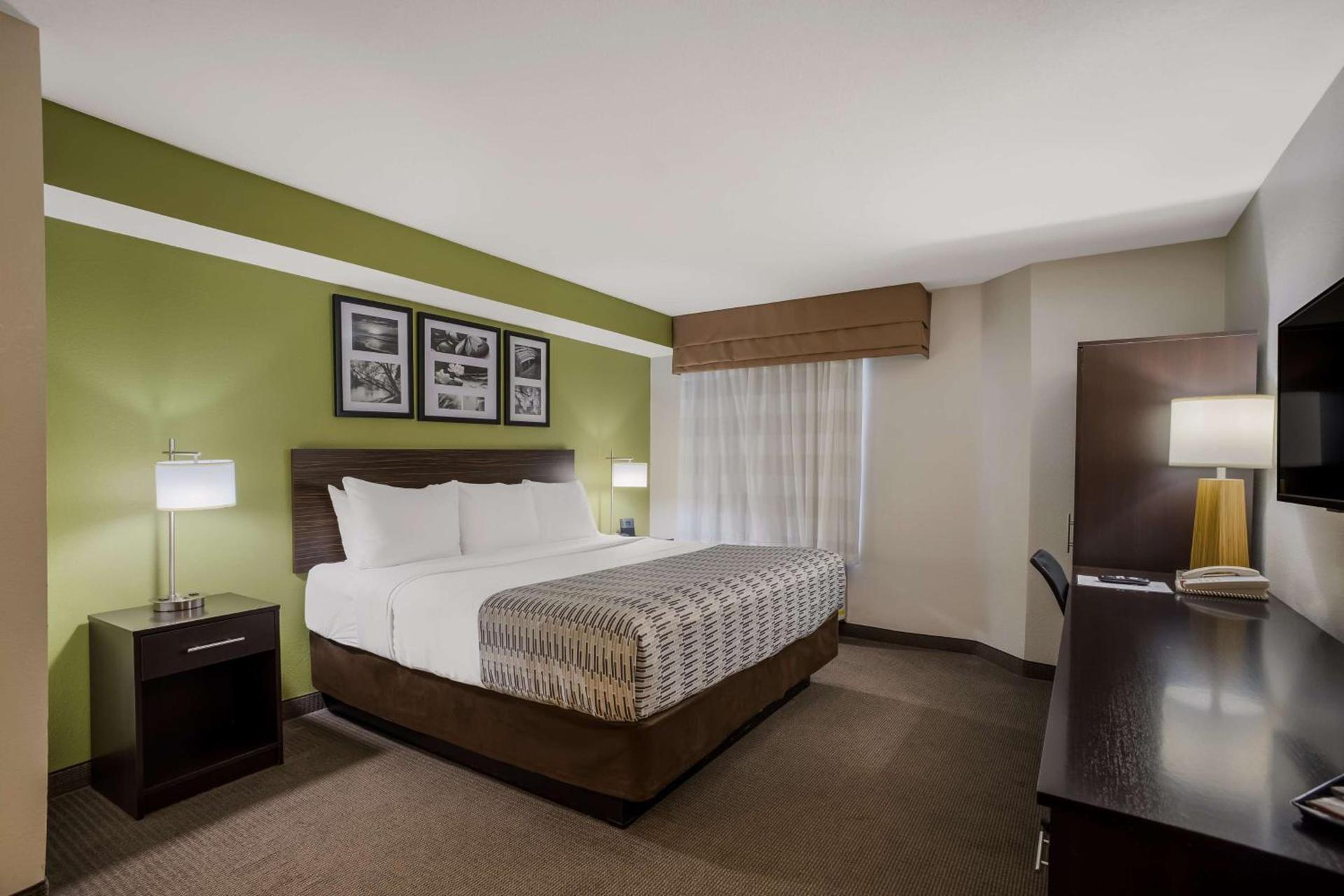 SureStay Plus by Best Western Mesa Superstition Springs photo 14