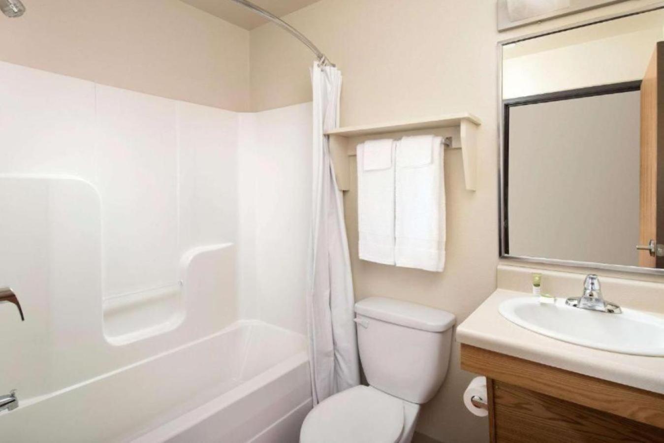 WoodSpring Suites St Louis Arnold photo 15