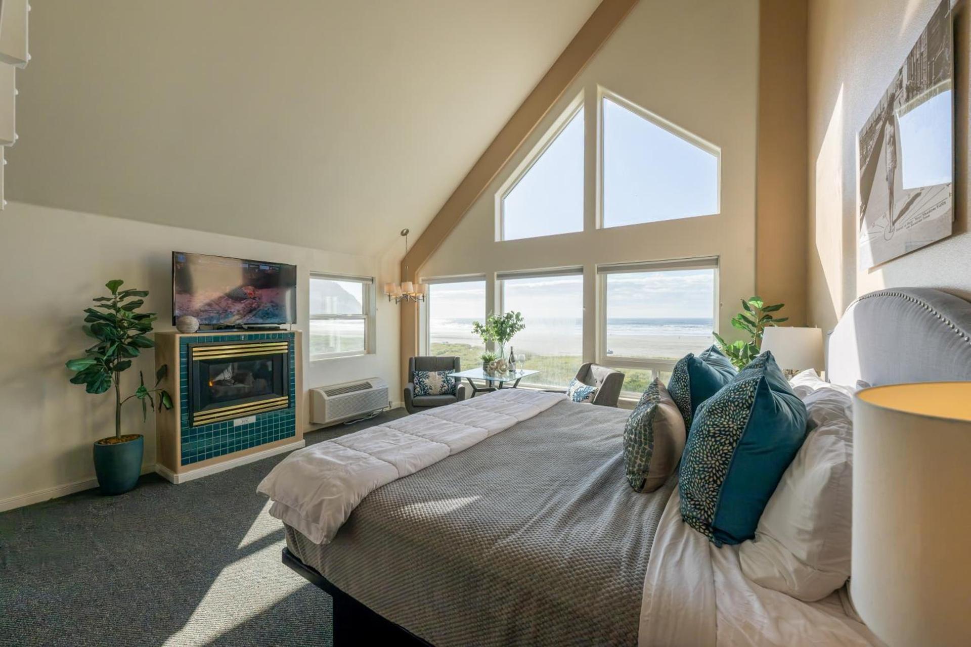 The Seaside Oceanfront Inn photo 24