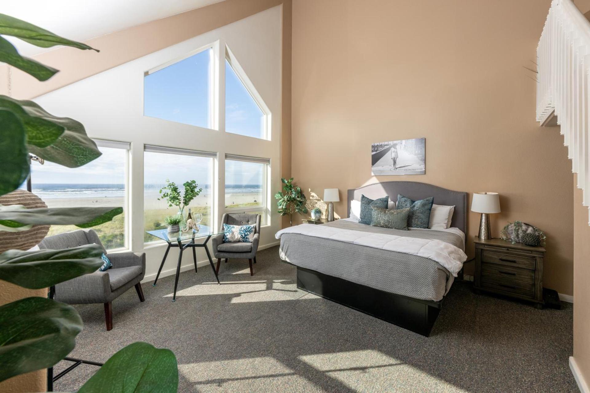 The Seaside Oceanfront Inn photo 25
