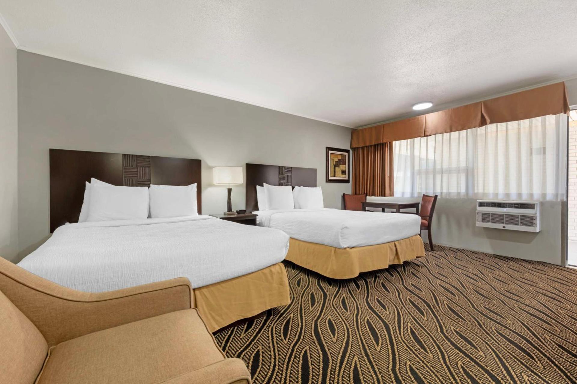 Best Western Red Carpet Inn photo 48