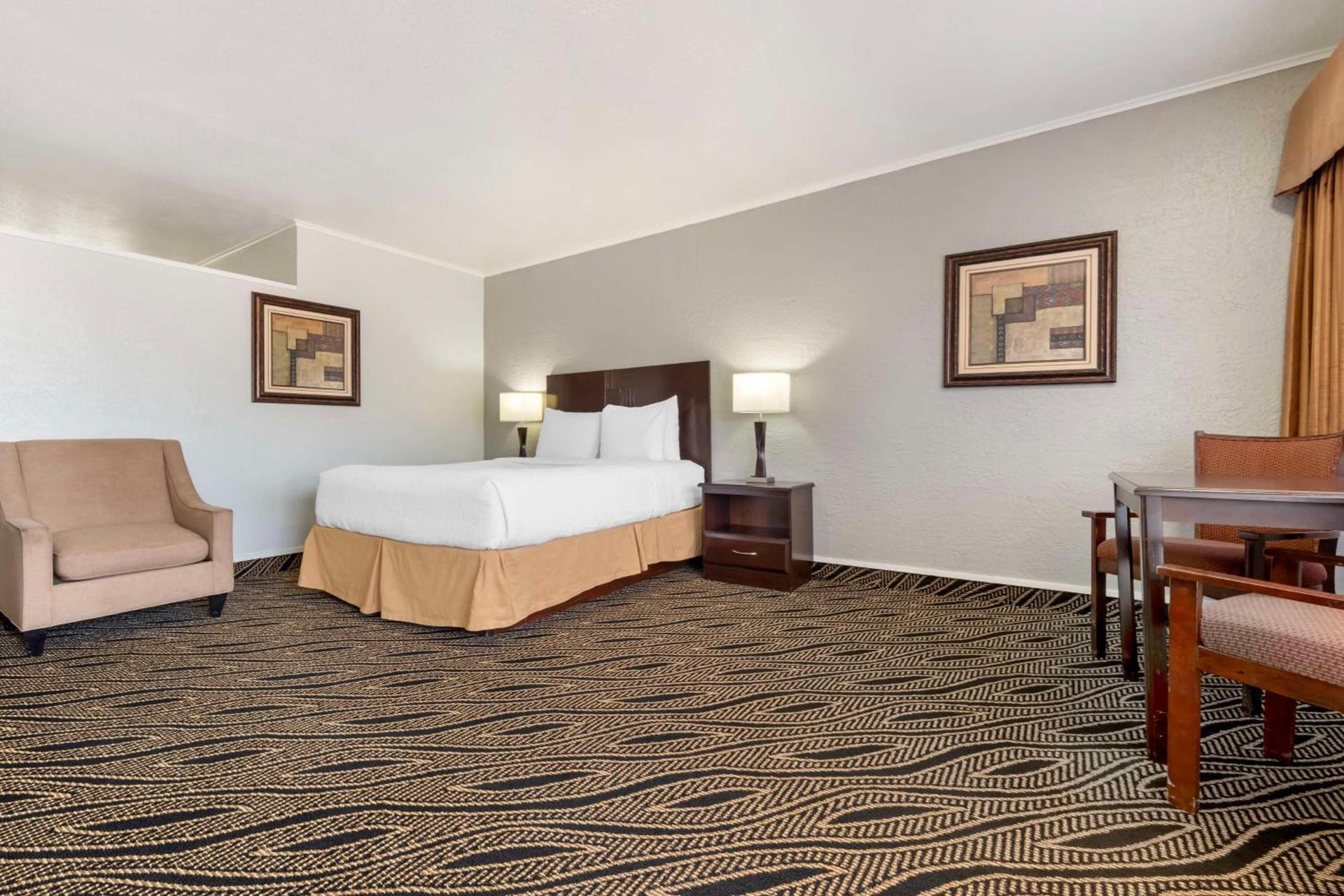Best Western Red Carpet Inn photo 43