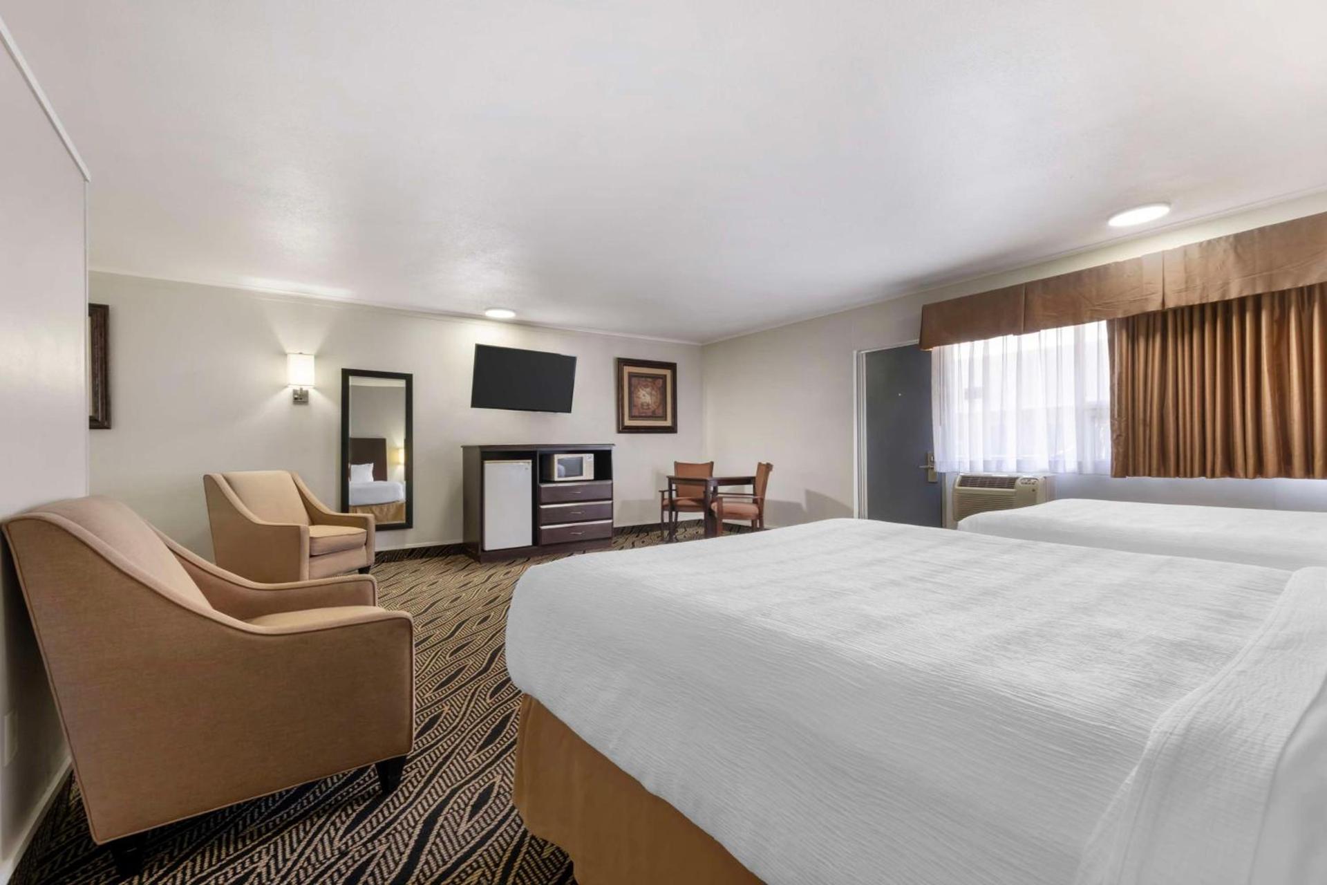 Best Western Red Carpet Inn photo 50