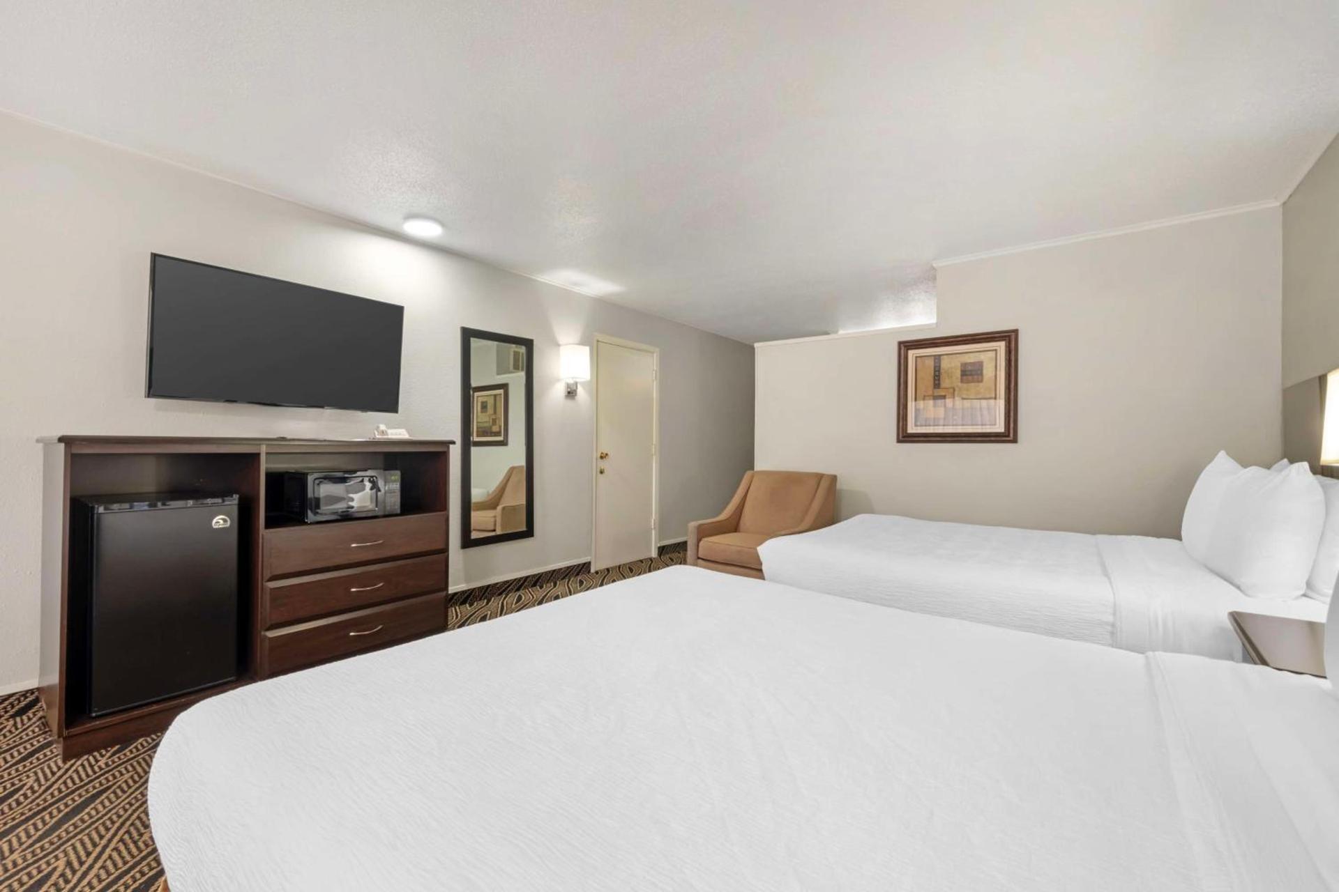 Best Western Red Carpet Inn photo 9