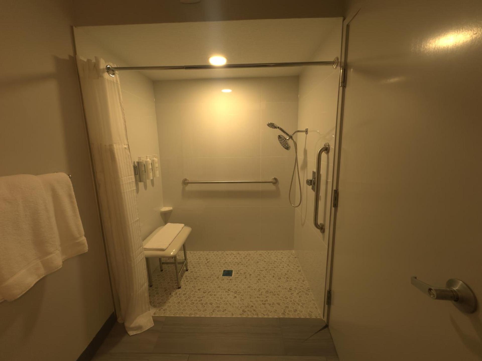 Spark by Hilton Catoosa Tulsa photo 5