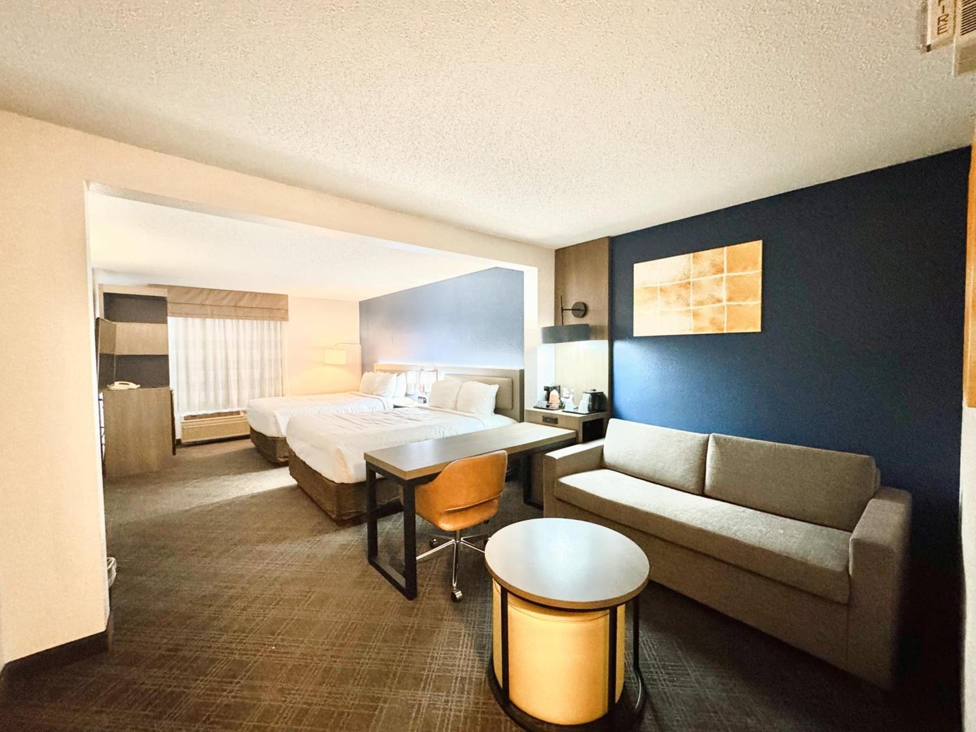Comfort Inn & Suites Sheboygan I-43 photo 15