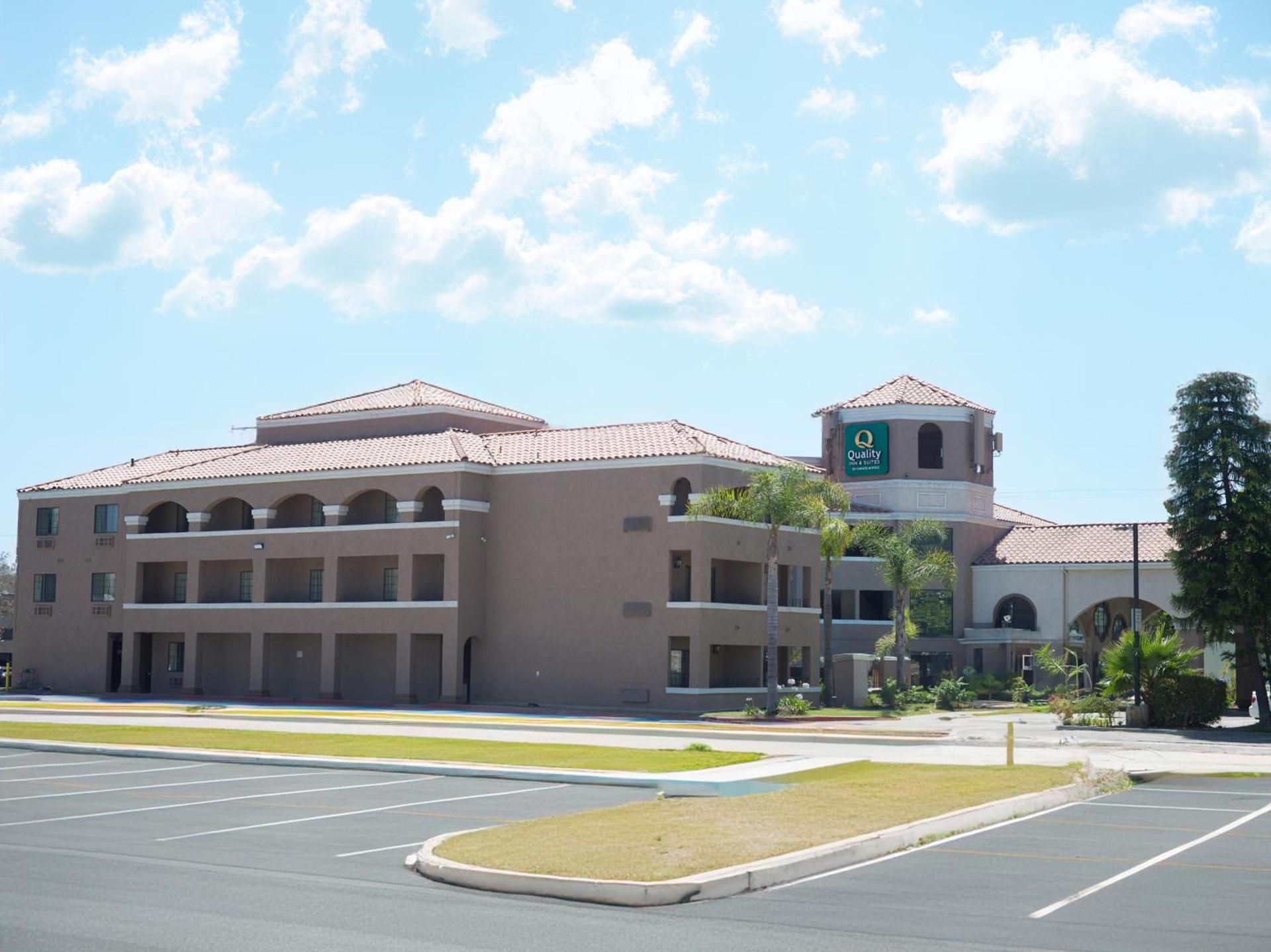 Quality Inn & Suites Camarillo-Oxnard photo 35