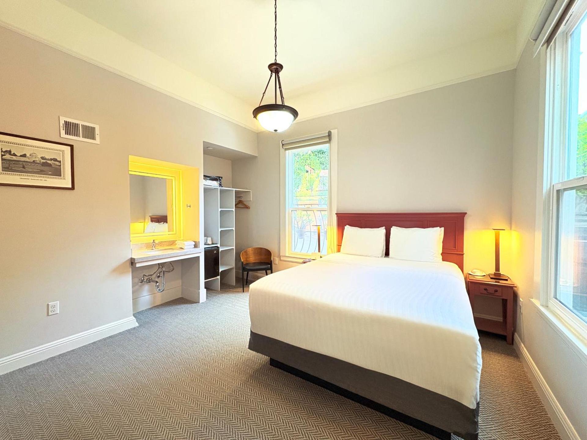 The Grove Inn photo 16