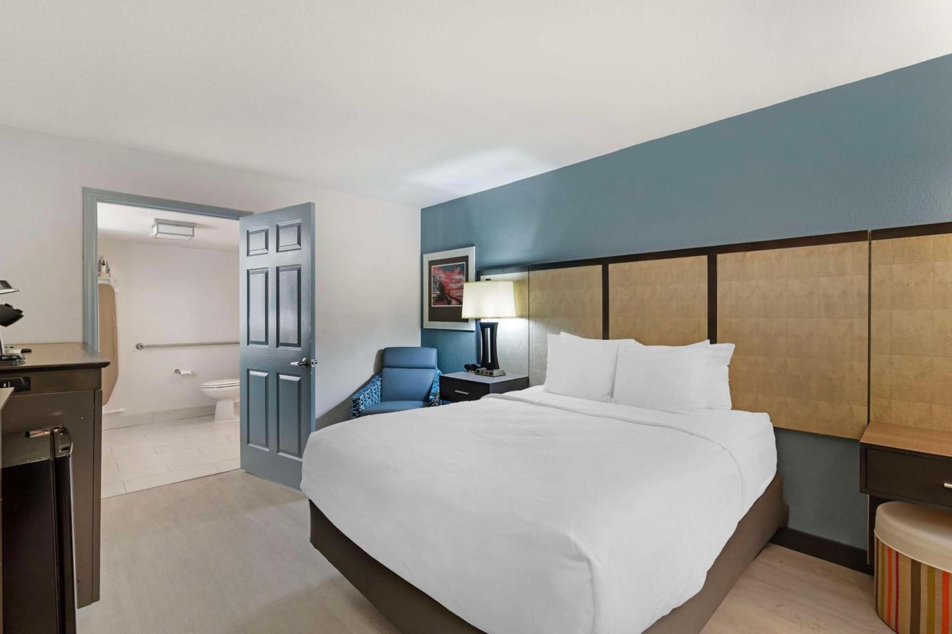 Best Western Plus St. Simons photo 12