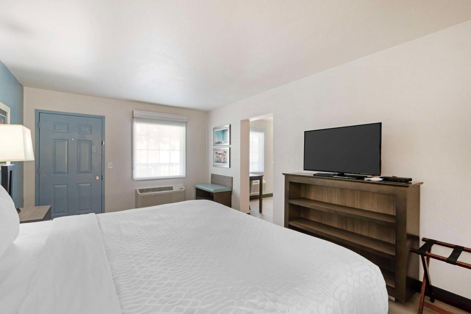 Best Western Plus St. Simons photo 16