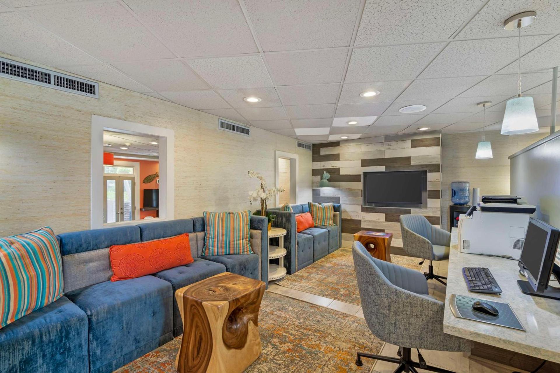 Best Western Plus St. Simons photo 32