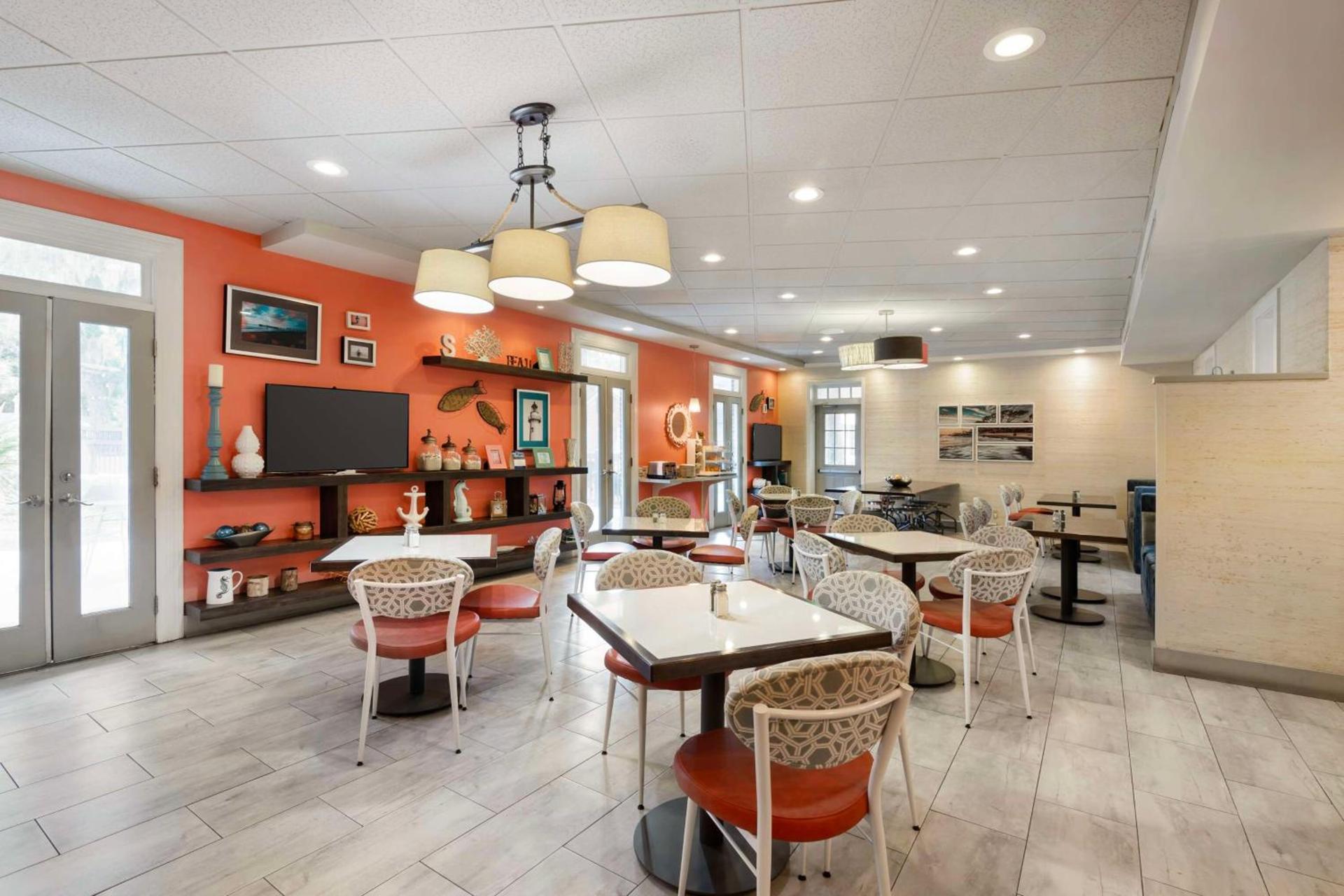 Best Western Plus St. Simons photo 33
