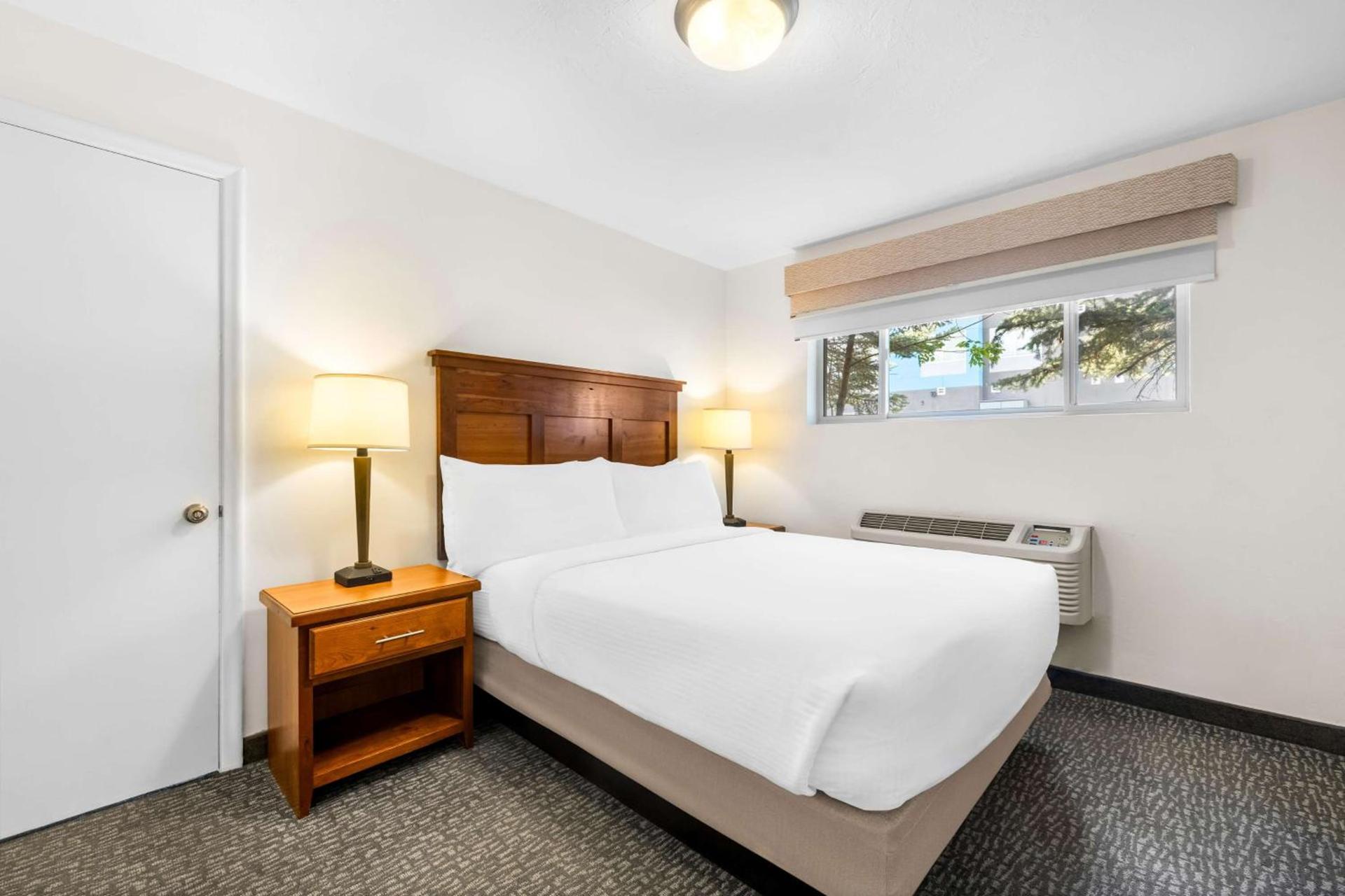 Best Western Driftwood Inn photo 32