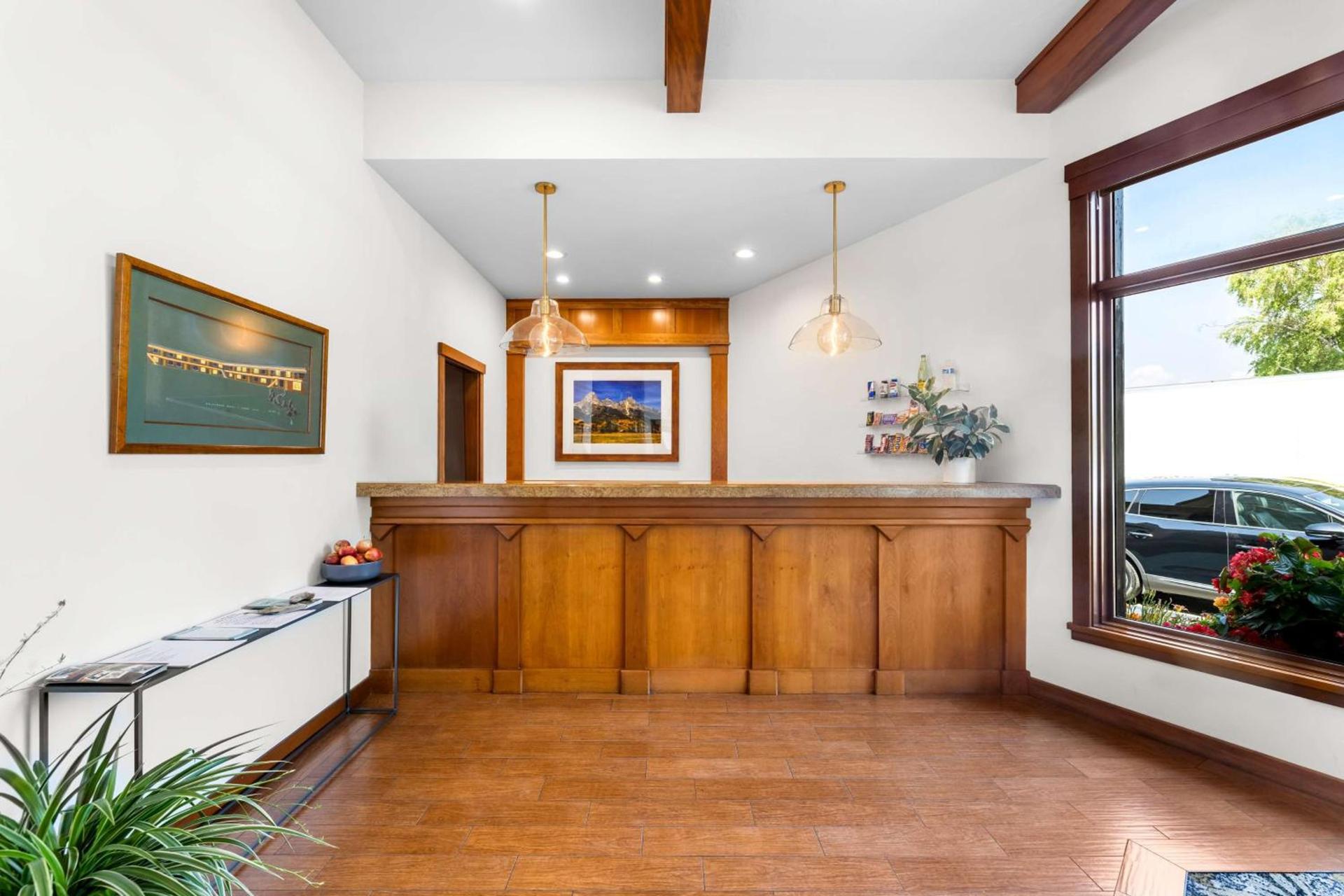 Best Western Driftwood Inn photo 51