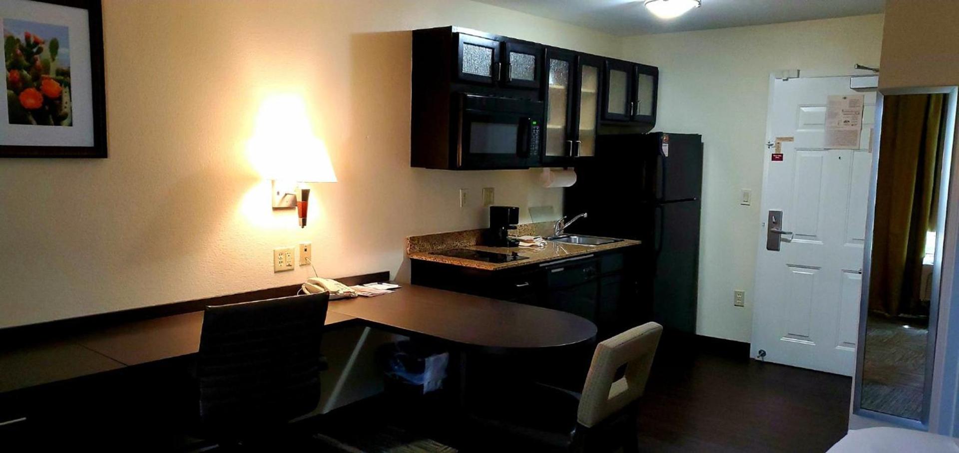 Candlewood Suites Houston Medical Center by IHG photo 38