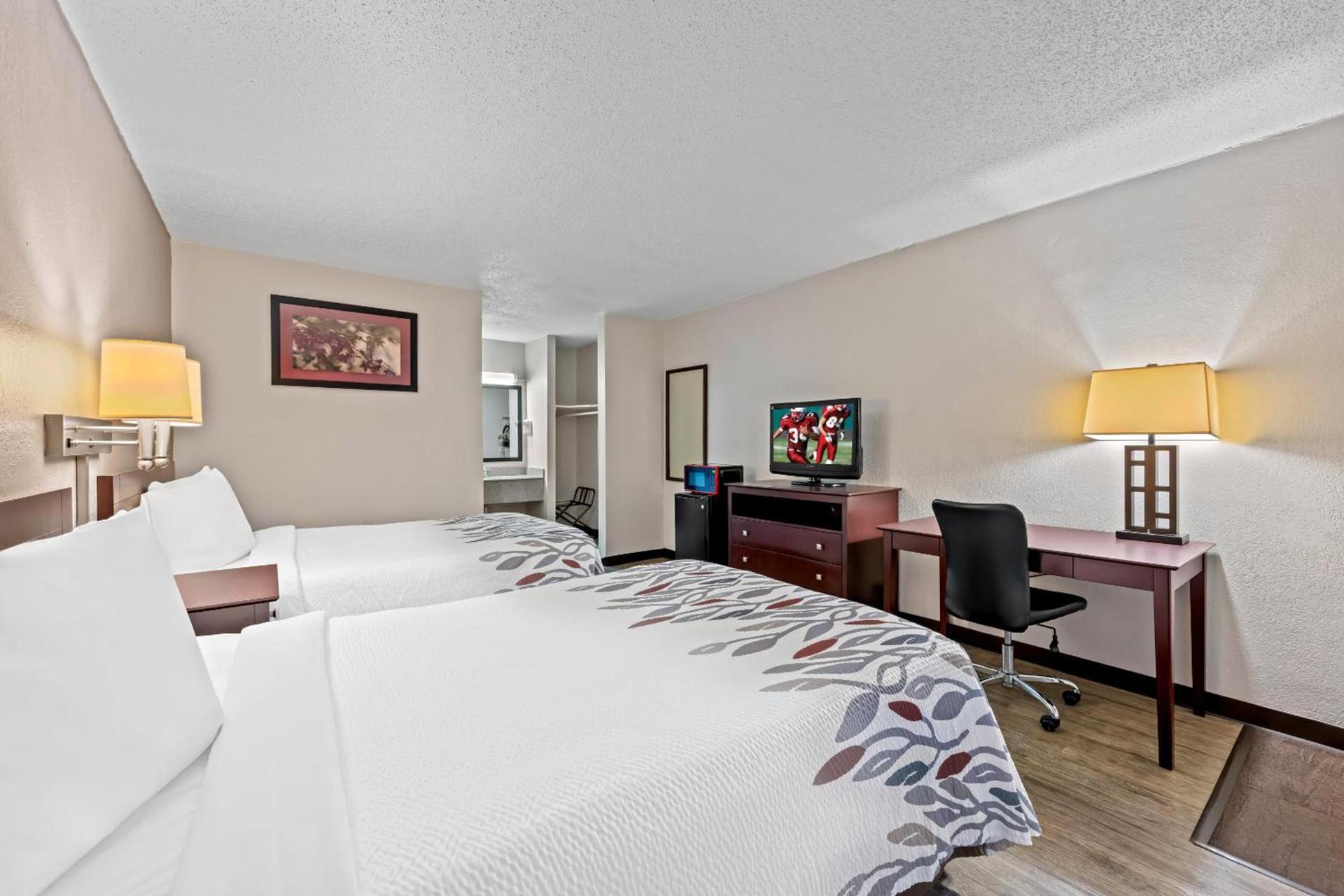 Red Roof Inn Abingdon photo 16