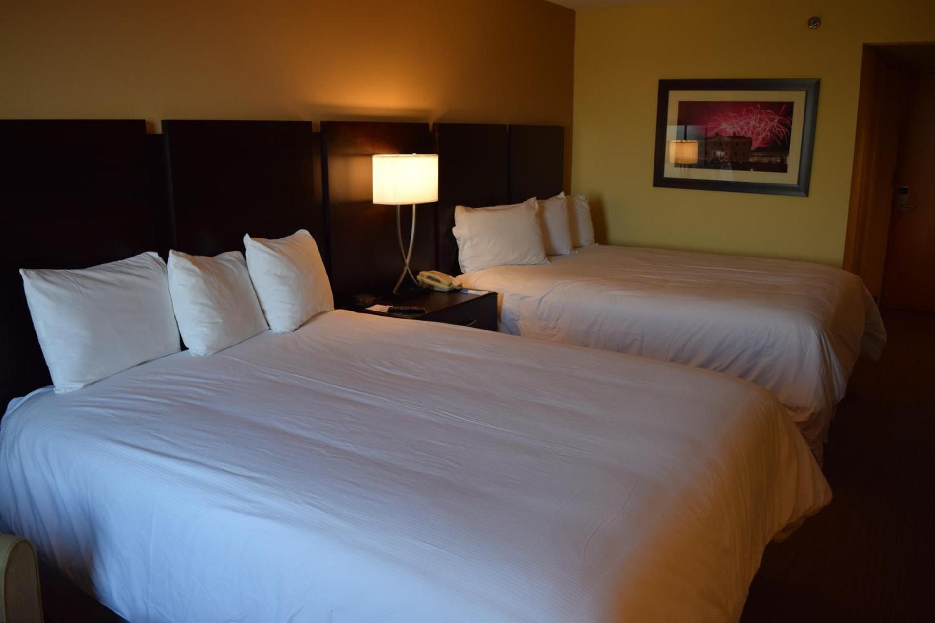 BridgePointe Hotel & Marina photo 18
