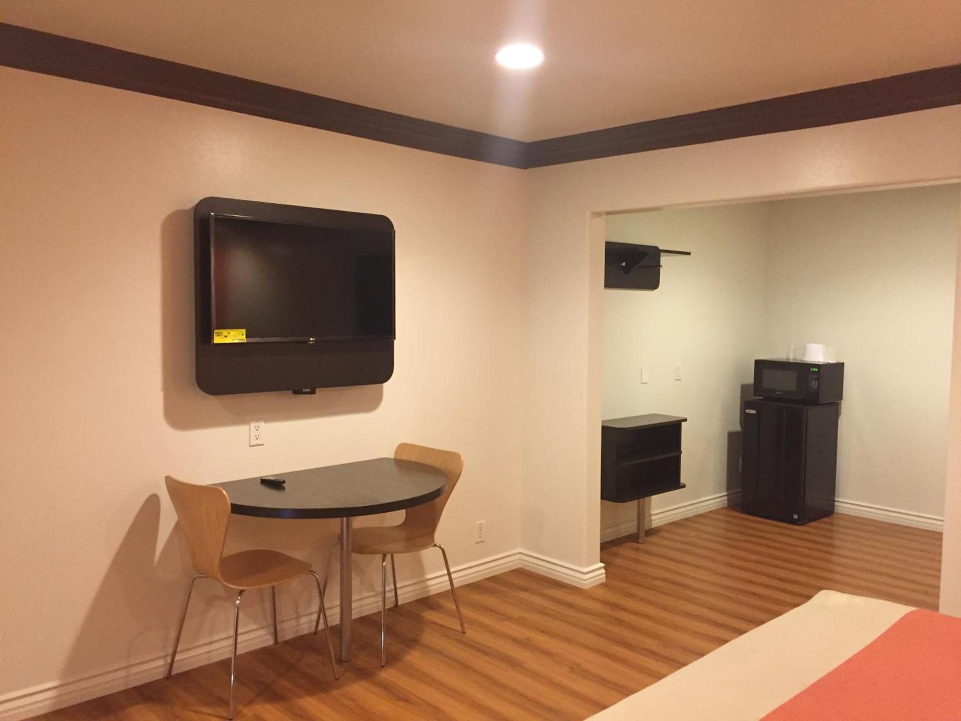 Motel 6 Gardena photo 46