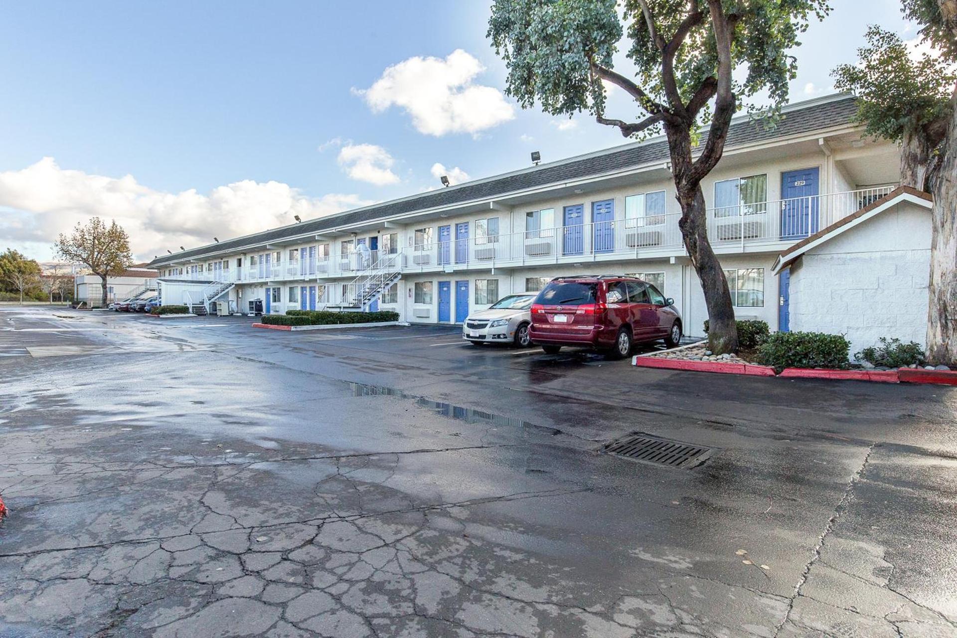Motel 6 Hayward, CA- Silicon Valley Gateway photo 5