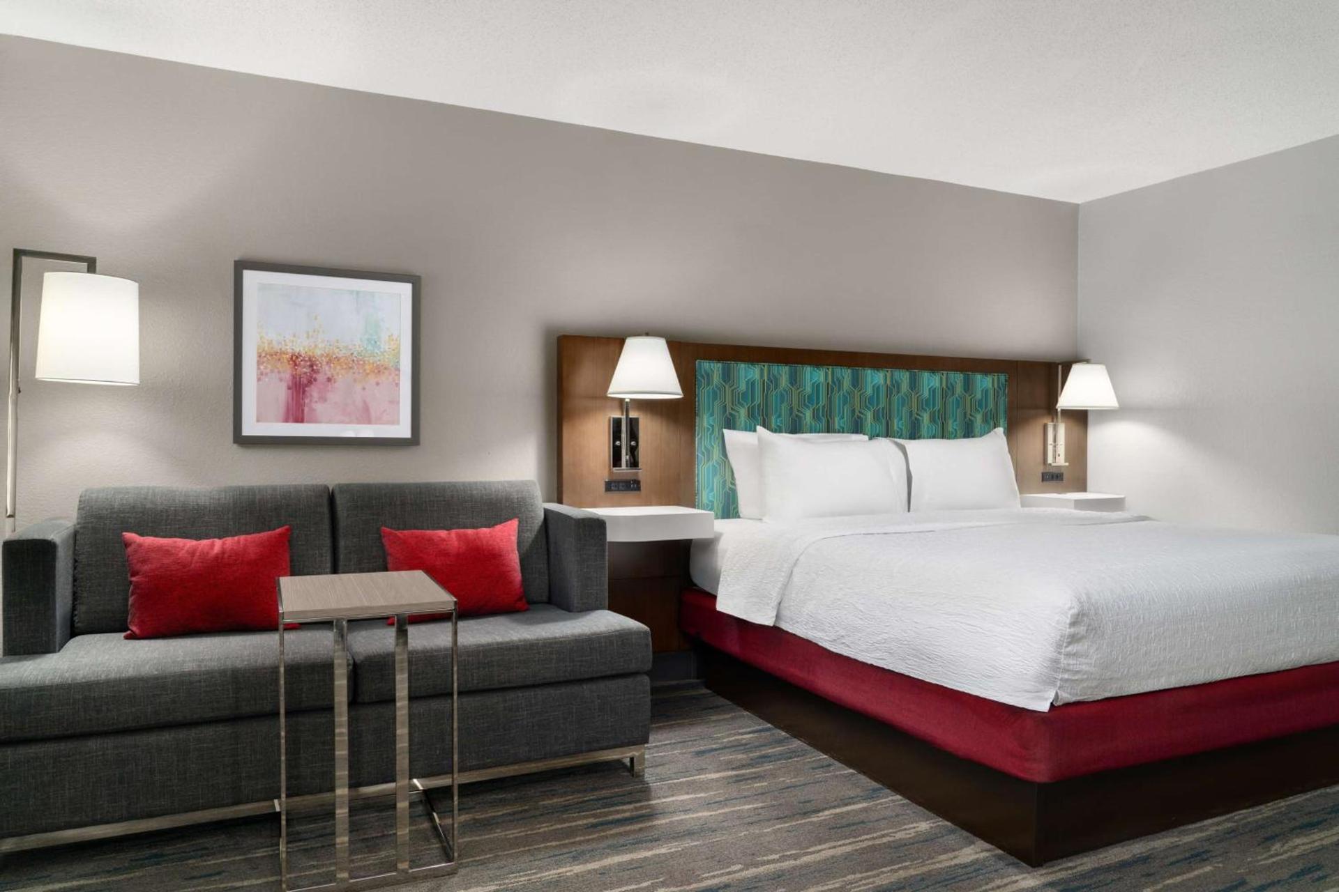 Hampton Inn Roanoke/Hollins - I-81 photo 12
