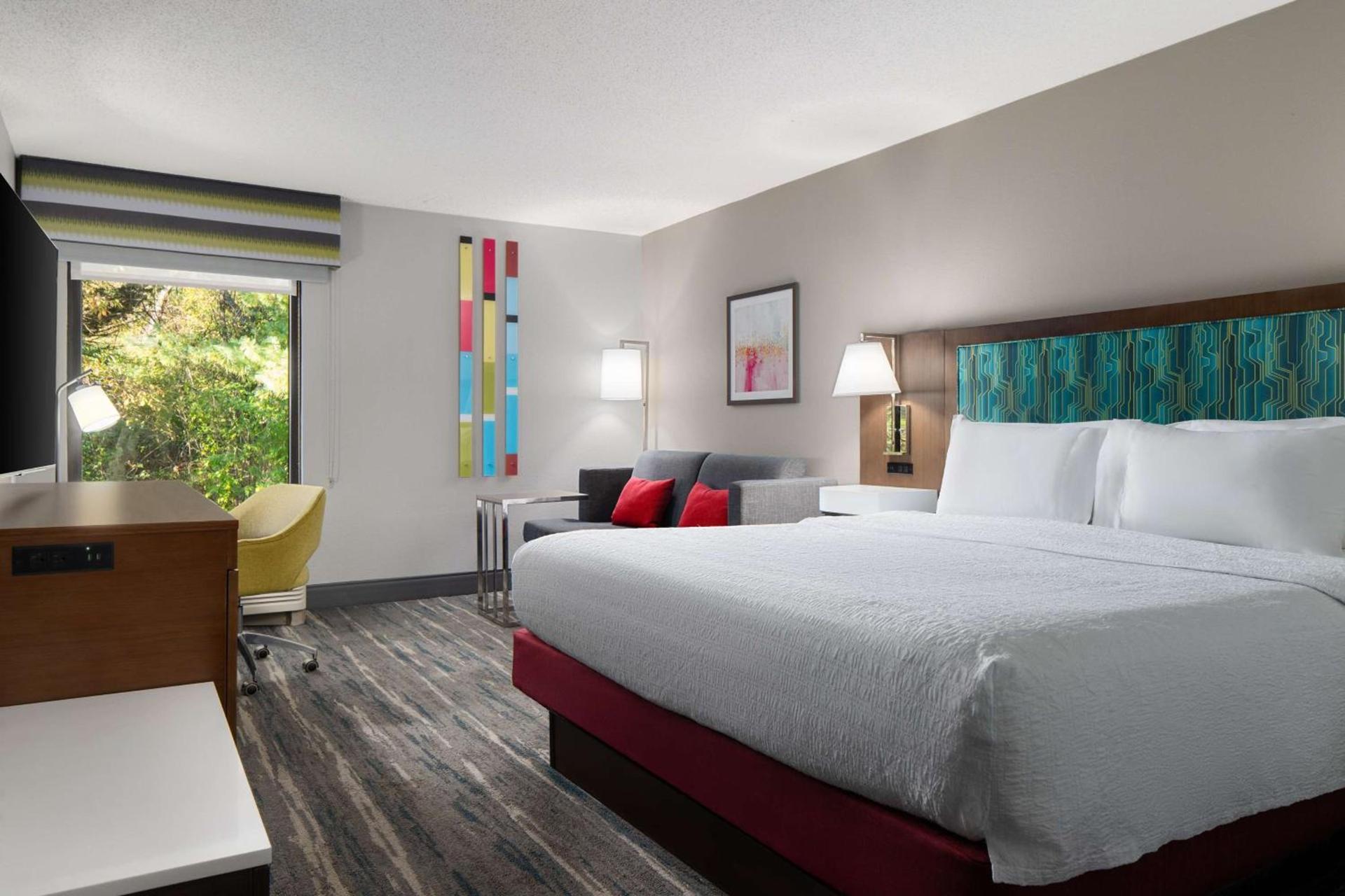 Hampton Inn Roanoke/Hollins - I-81 photo 15