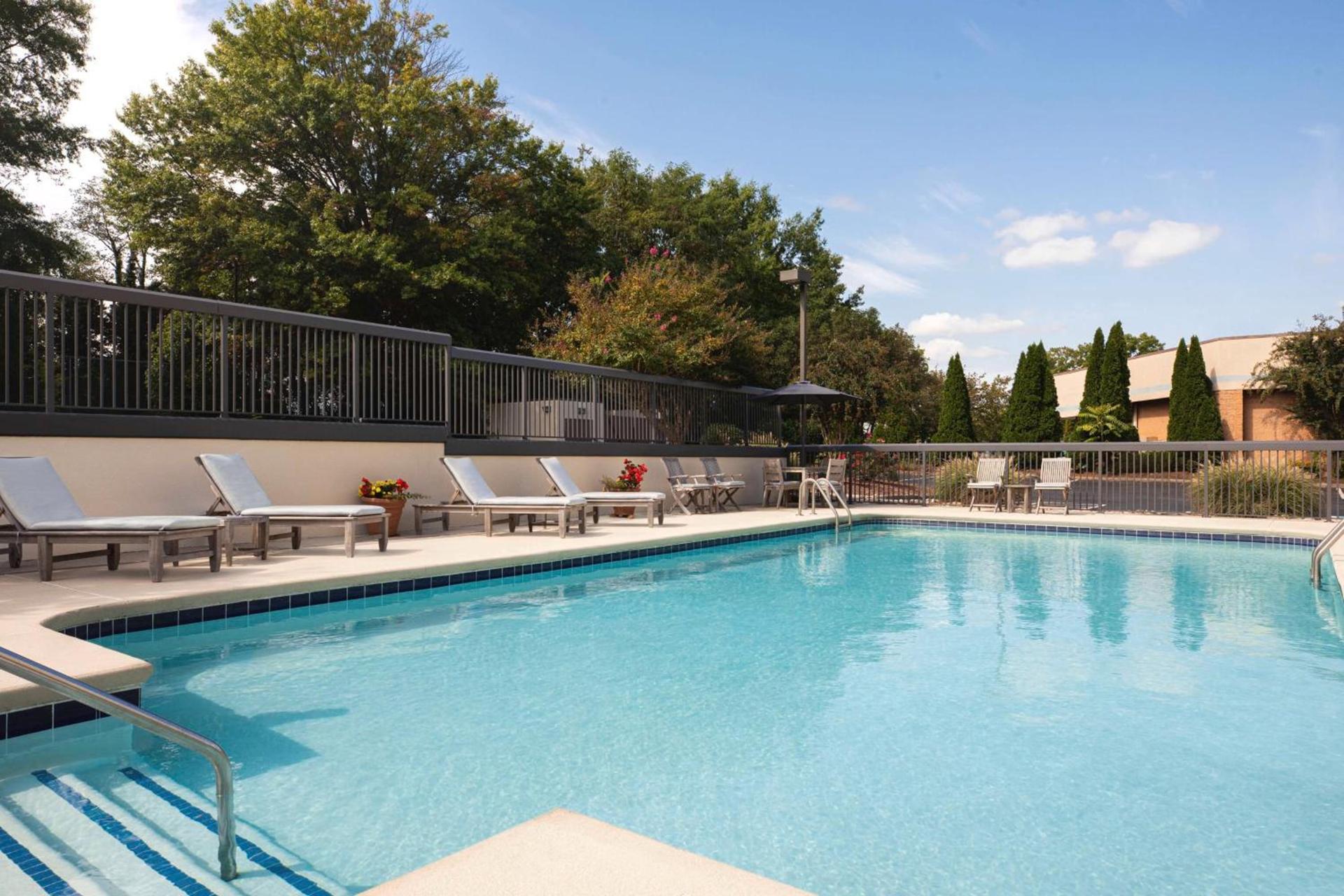 Hampton Inn Charlottesville photo 8