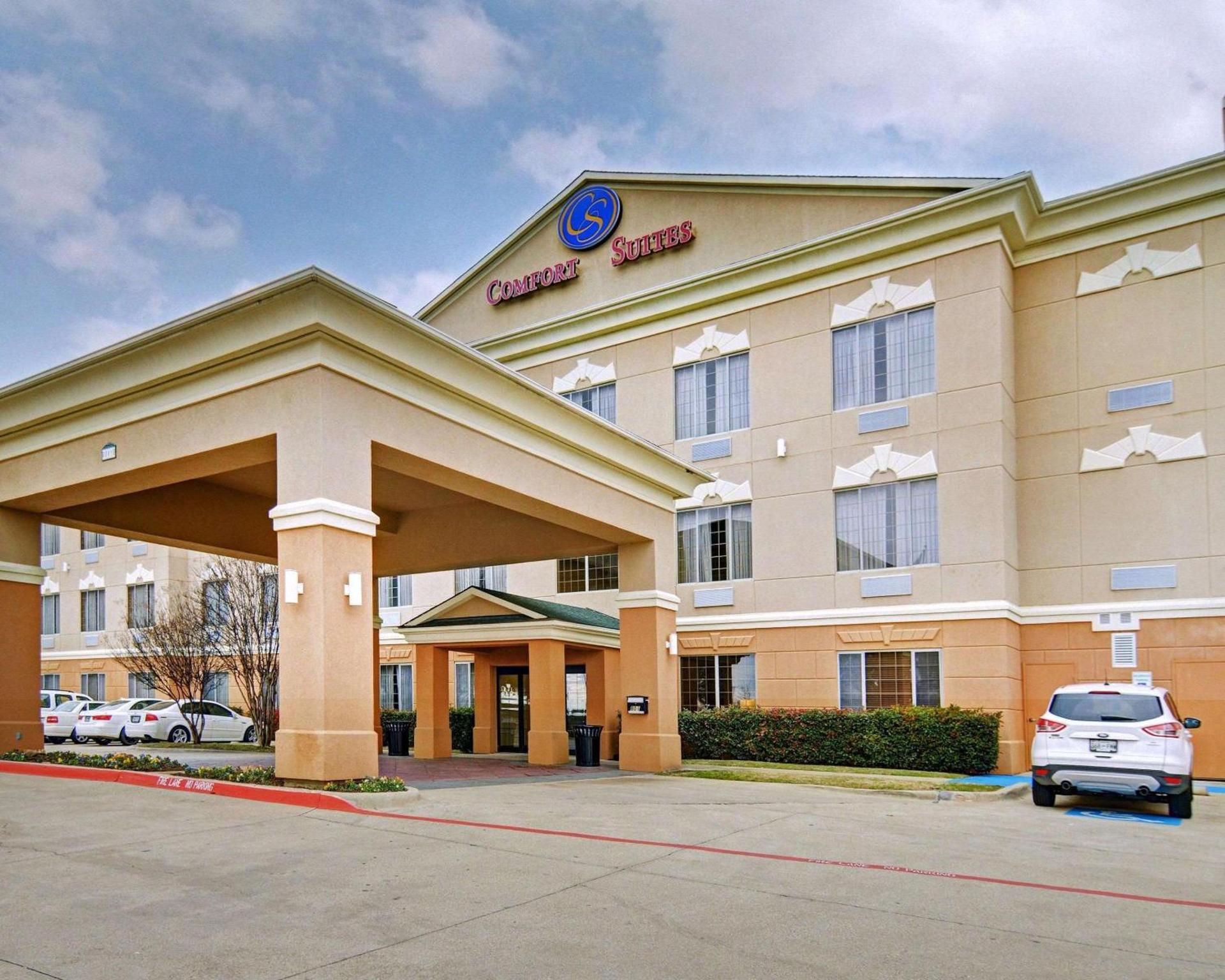 Comfort Suites Roanoke - Fort Worth North photo 40