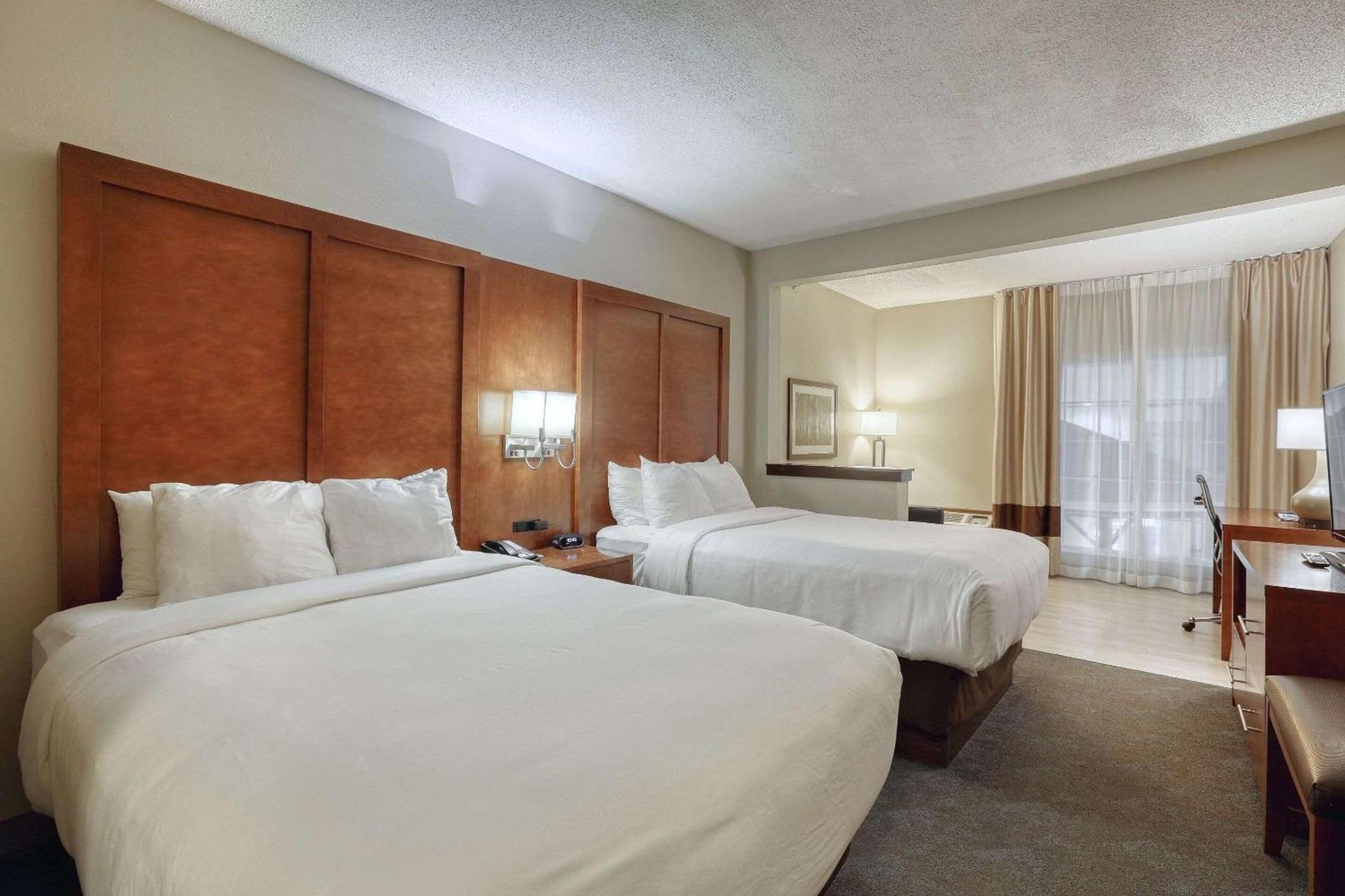 Comfort Suites Appleton Airport photo 14