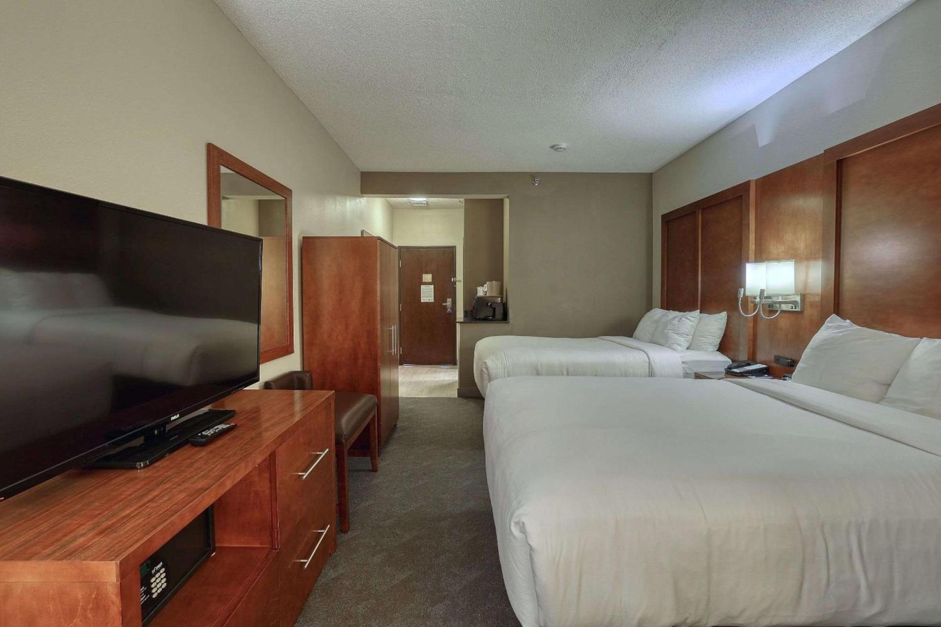 Comfort Suites Appleton Airport photo 16