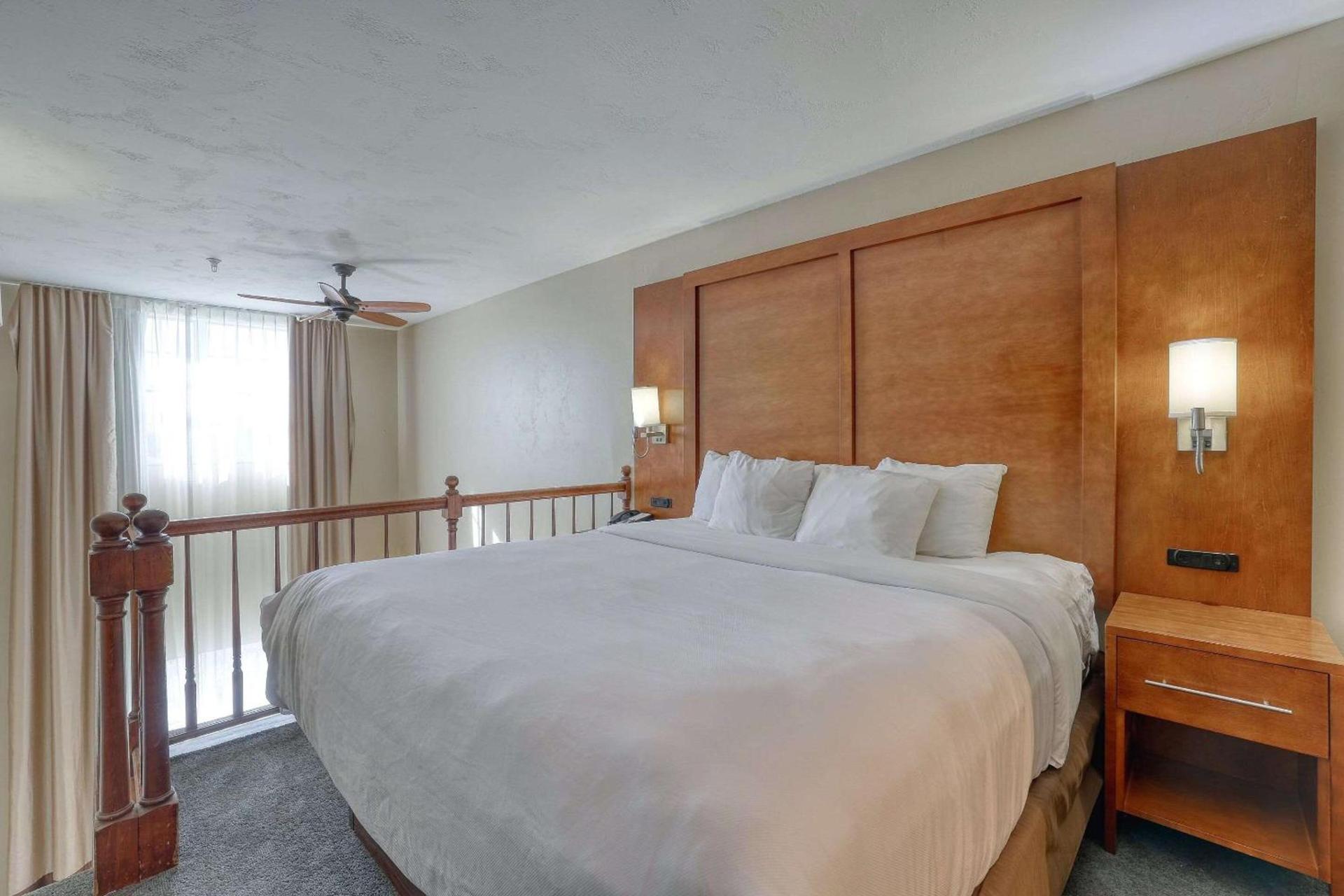 Comfort Suites Appleton Airport photo 39