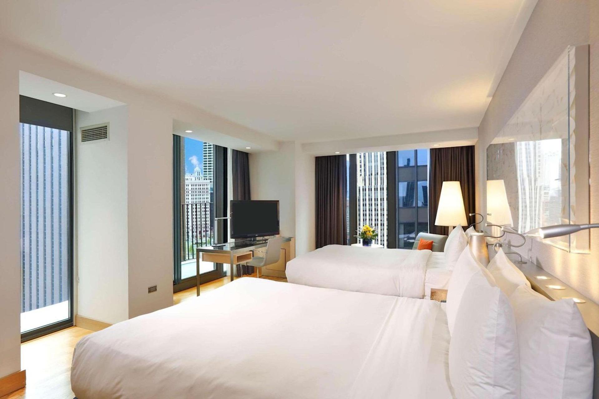 Radisson Blu Aqua Hotel, Chicago photo 40